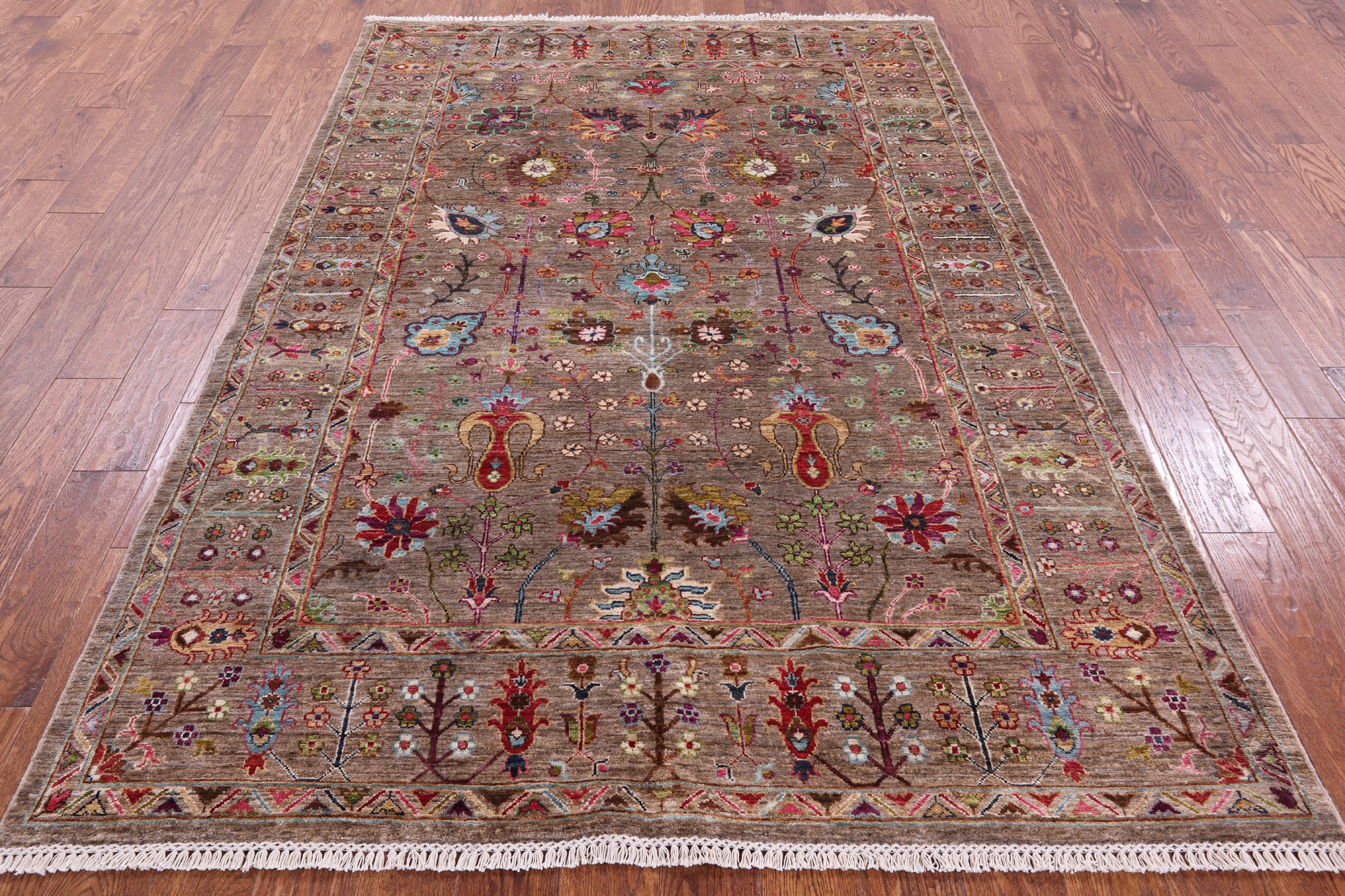 Peshawar Handmade Wool Rug - 5' 8" X 8' 5" - Golden Nile
