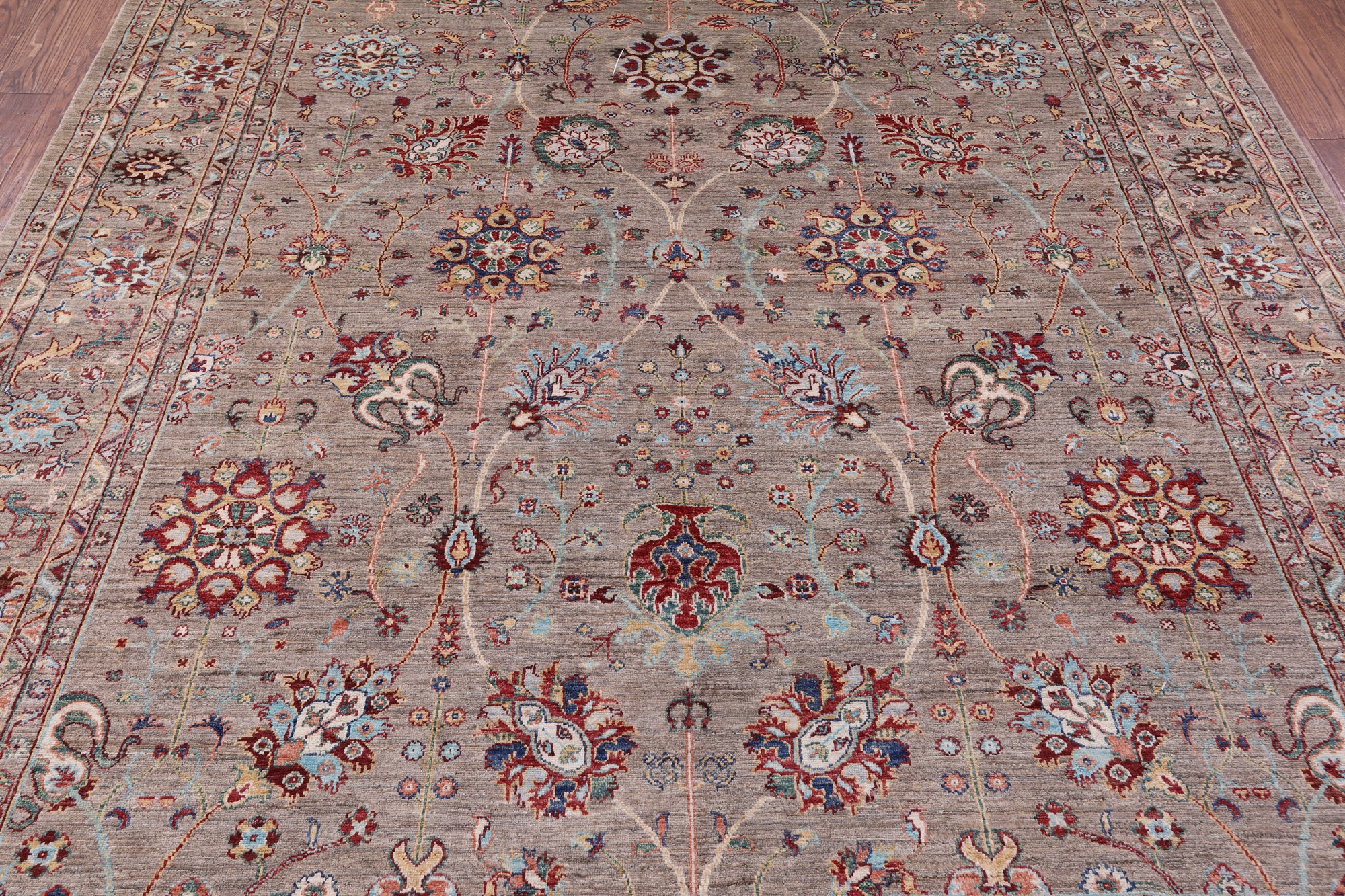 Peshawar Hand Knotted Wool Rug - 8' 2" X 11' 6" - Golden Nile