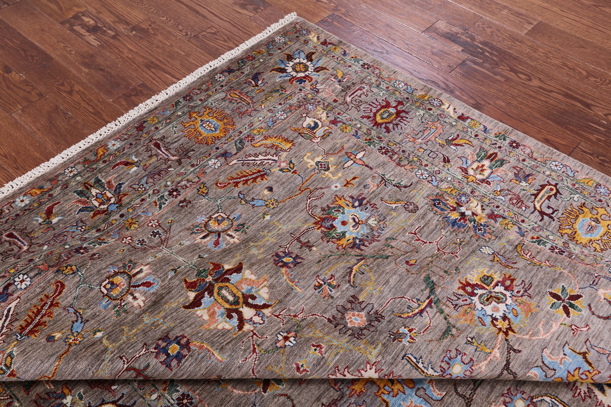 Peshawar Hand Knotted Wool Rug - 6' 11" X 9' 11" - Golden Nile