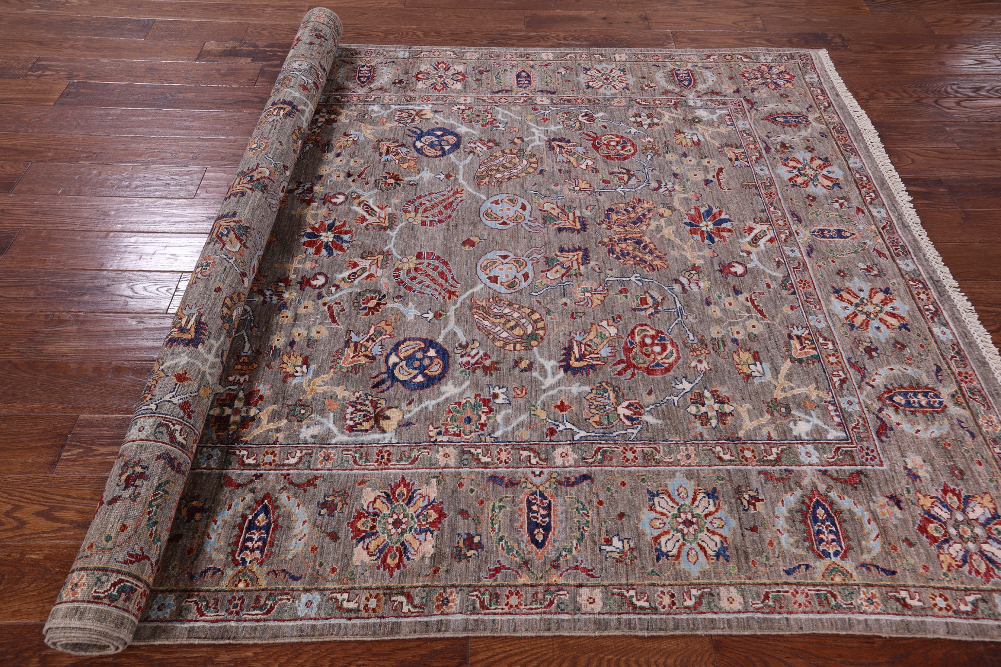 Peshawar Handmade Wool Rug - 5' 11" X 8' 11" - Golden Nile