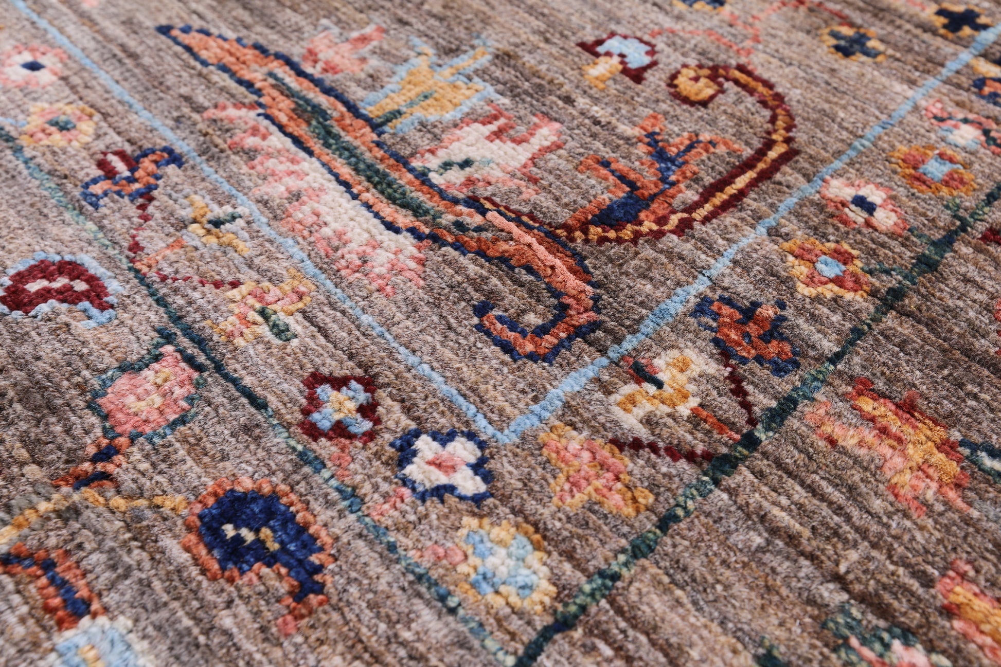 Peshawar Handmade Wool Rug - 5' 3" X 6' 7" - Golden Nile