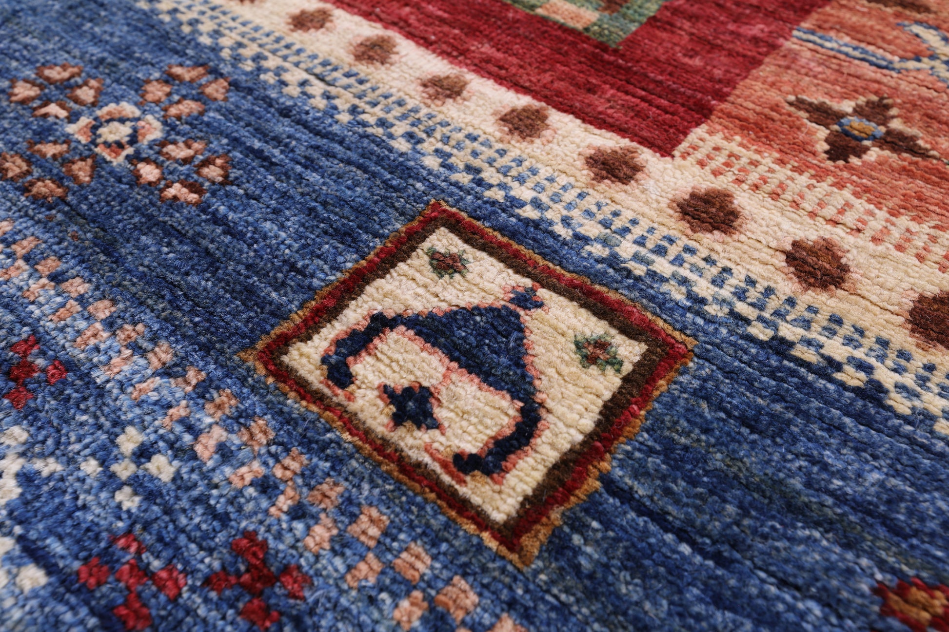 Tribal Persian Gabbeh Hand Knotted Wool Rug - 3' 4" X 4' 10" - Golden Nile