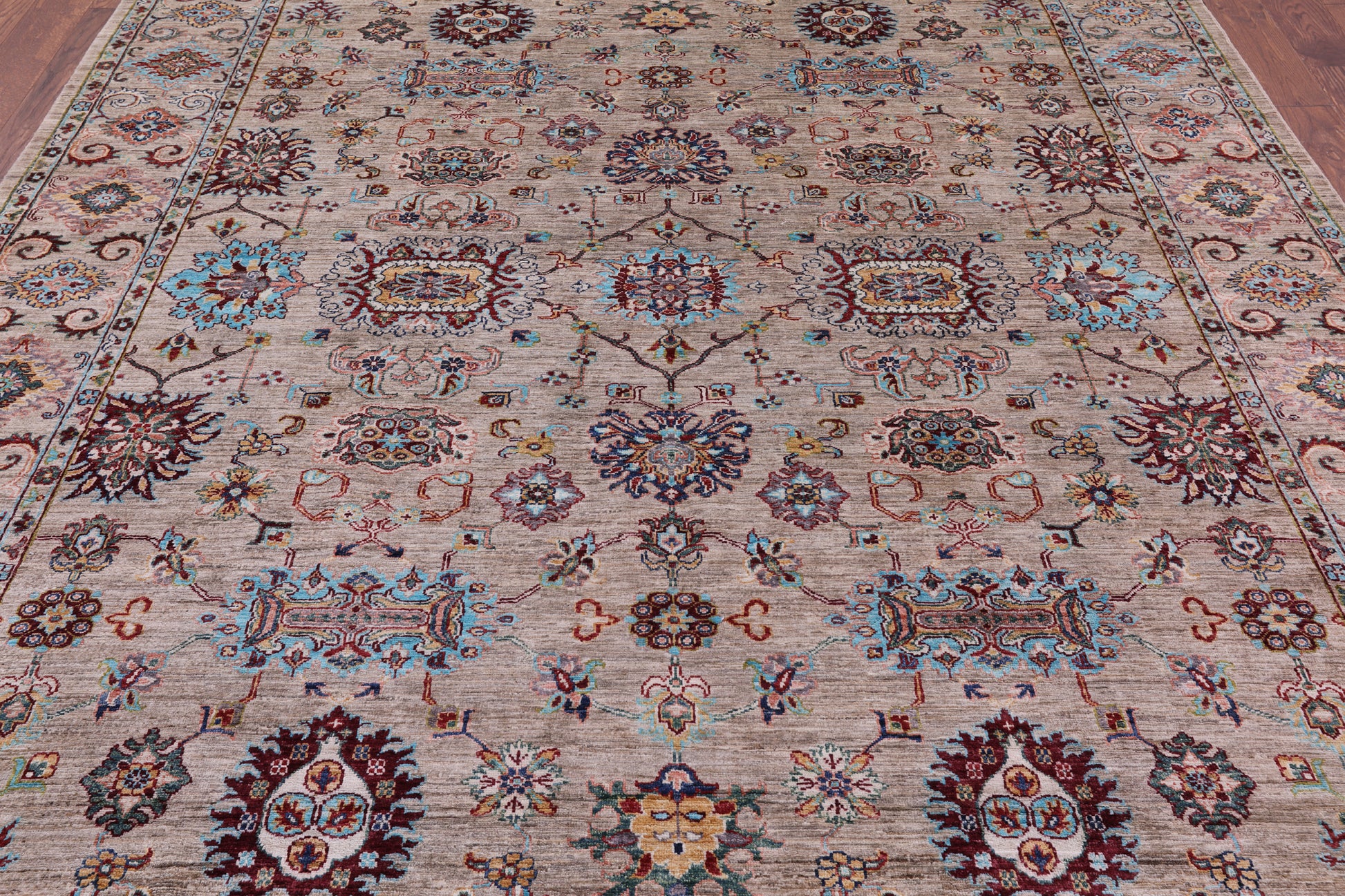Peshawar Hand Knotted Wool Rug - 8' 2" X 9' 10" - Golden Nile