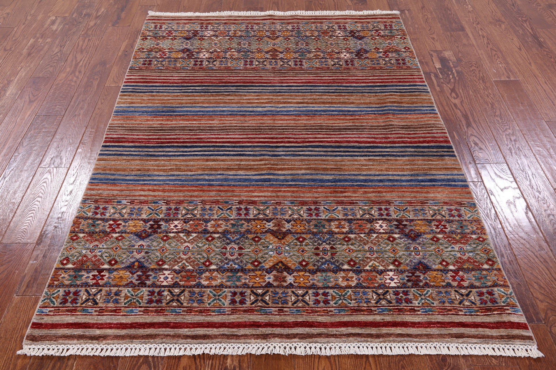 Khorjin Persian Gabbeh Handmade Wool Rug - 4' 11" X 6' 9" - Golden Nile