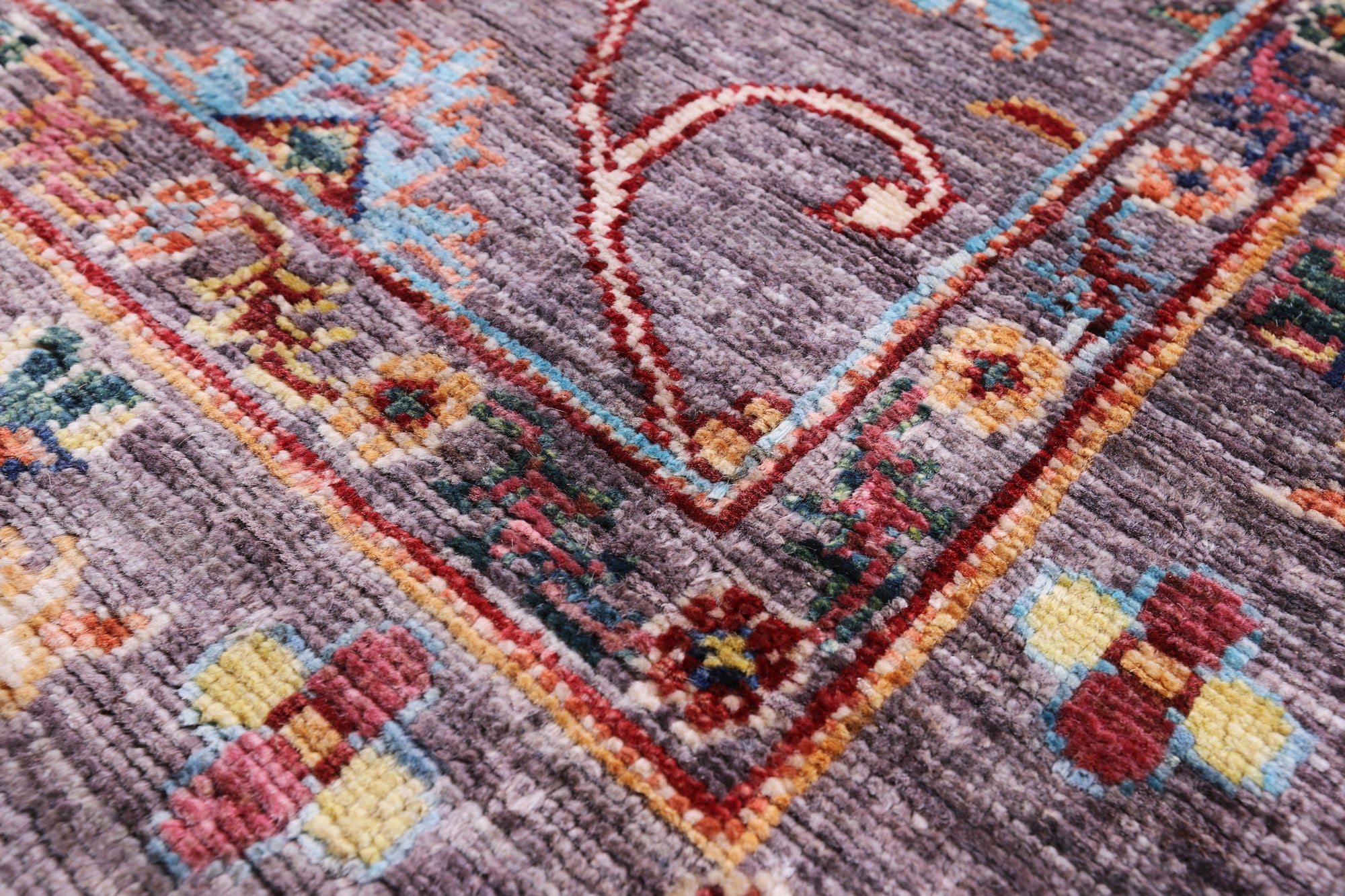 Peshawar Hand Knotted Wool Rug - 5' 0" X 6' 7" - Golden Nile