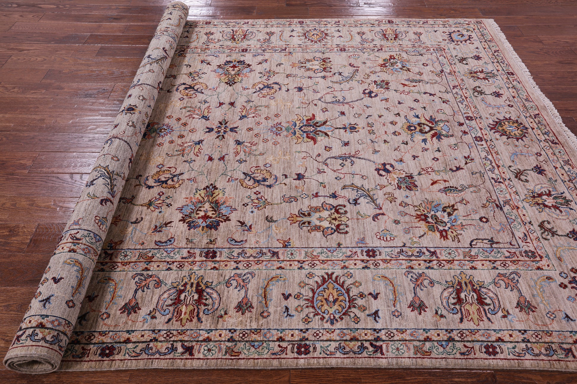 Peshawar Hand Knotted Wool Rug - 6' 11" X 9' 9" - Golden Nile