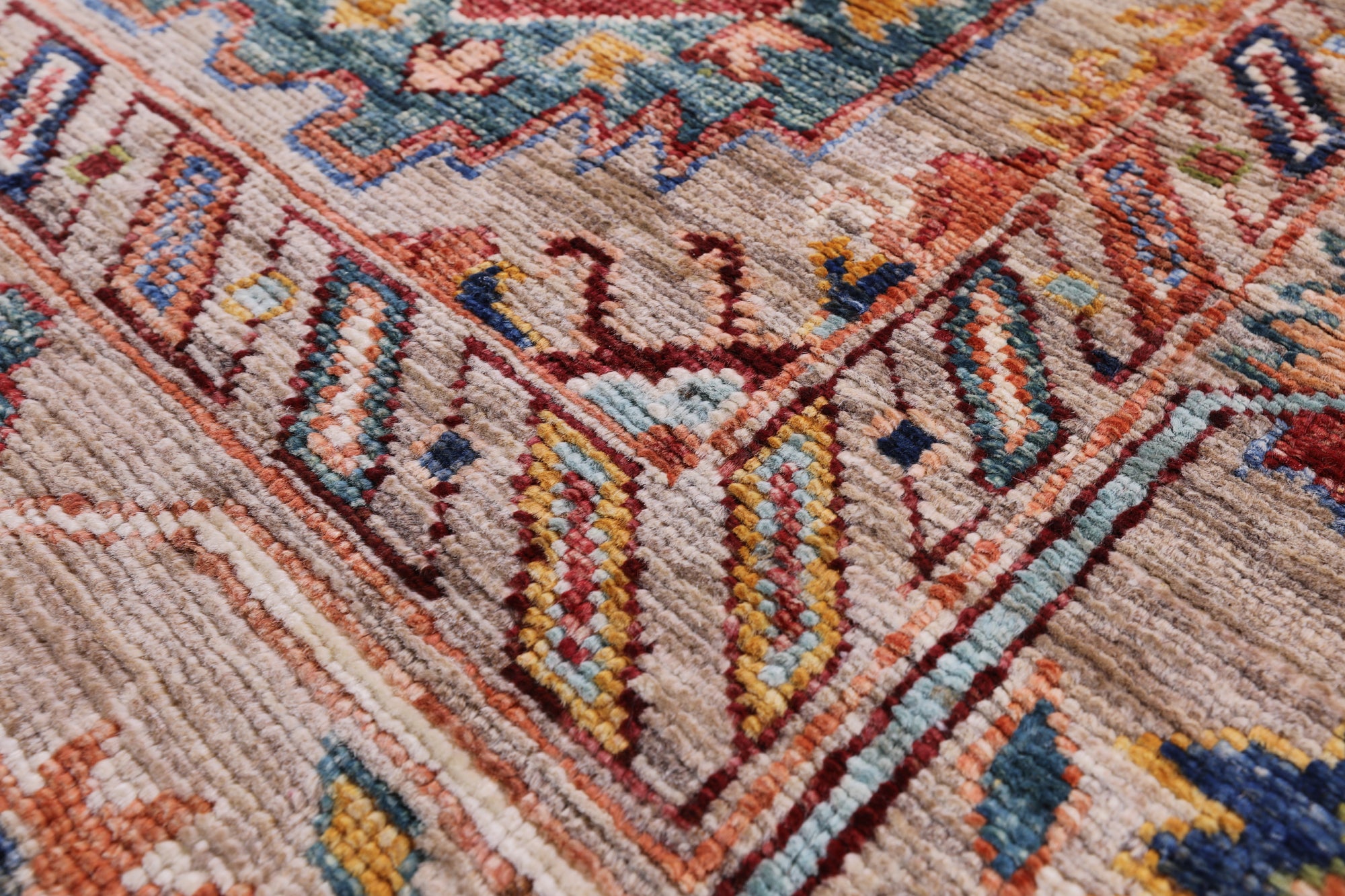 Turkmen Ersari Hand Knotted Wool Rug - 5' 0" X 6' 8" - Golden Nile
