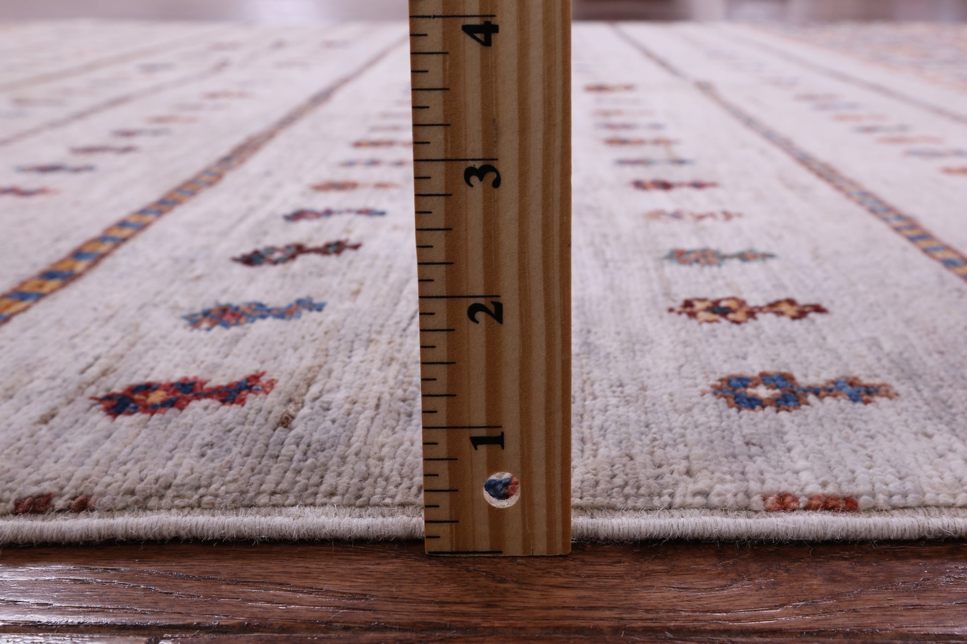 Ivory Khorjin Persian Gabbeh Hand Knotted Wool Rug - 5' 9" X 8' 6" - Golden Nile