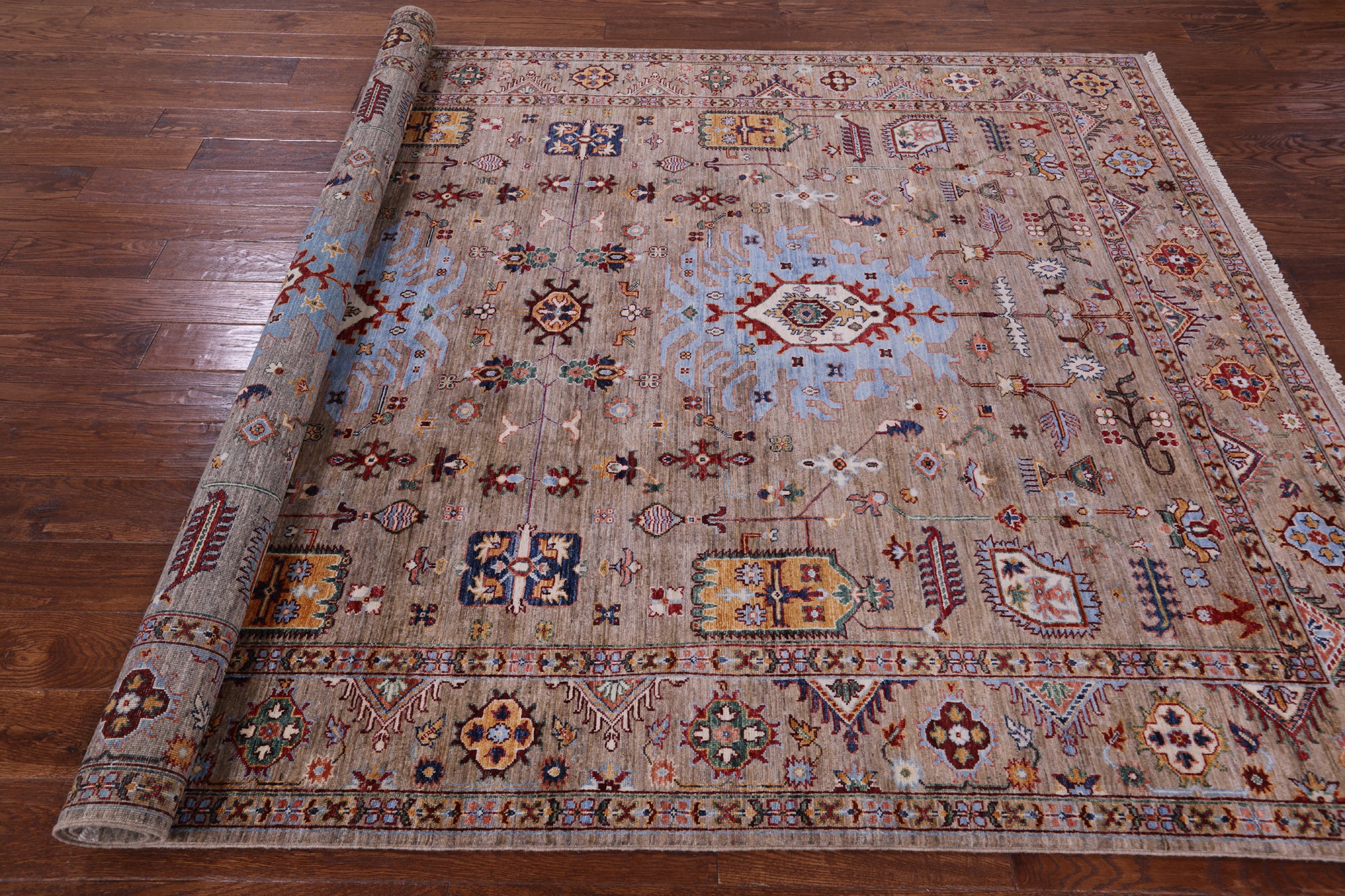 Peshawar Hand Knotted Wool Rug - 6' 10" X 9' 7" - Golden Nile