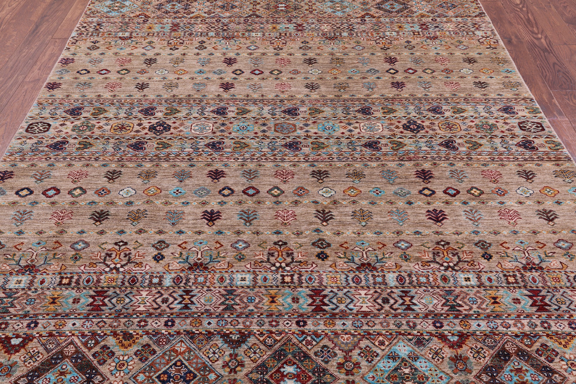Khorjin Persian Gabbeh Hand Knotted Wool Rug - 6' 11" X 9' 7" - Golden Nile