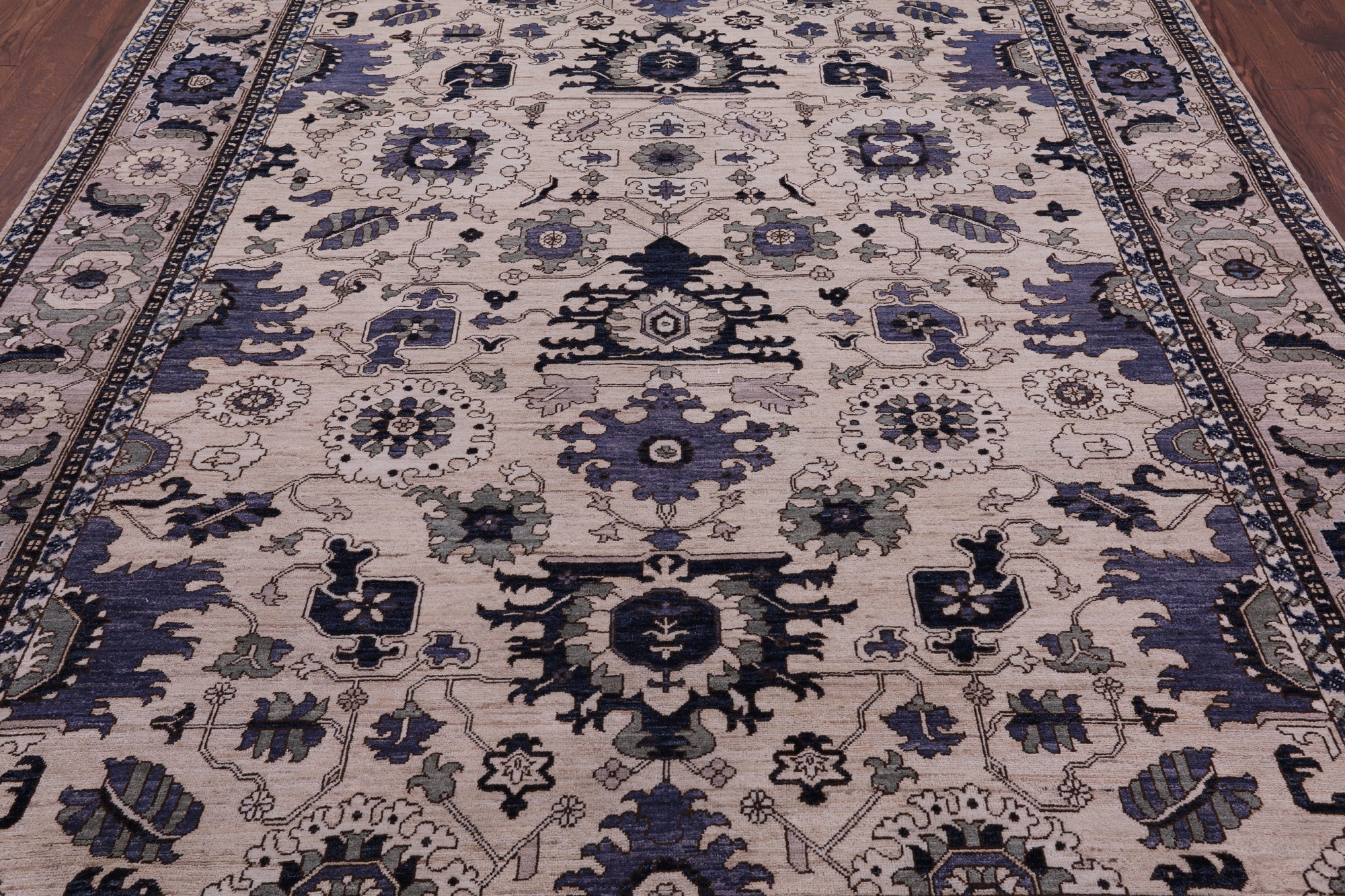 Ivory Persian Fine Serapi Handmade Wool Rug - 8' 0" X 9' 10" - Golden Nile