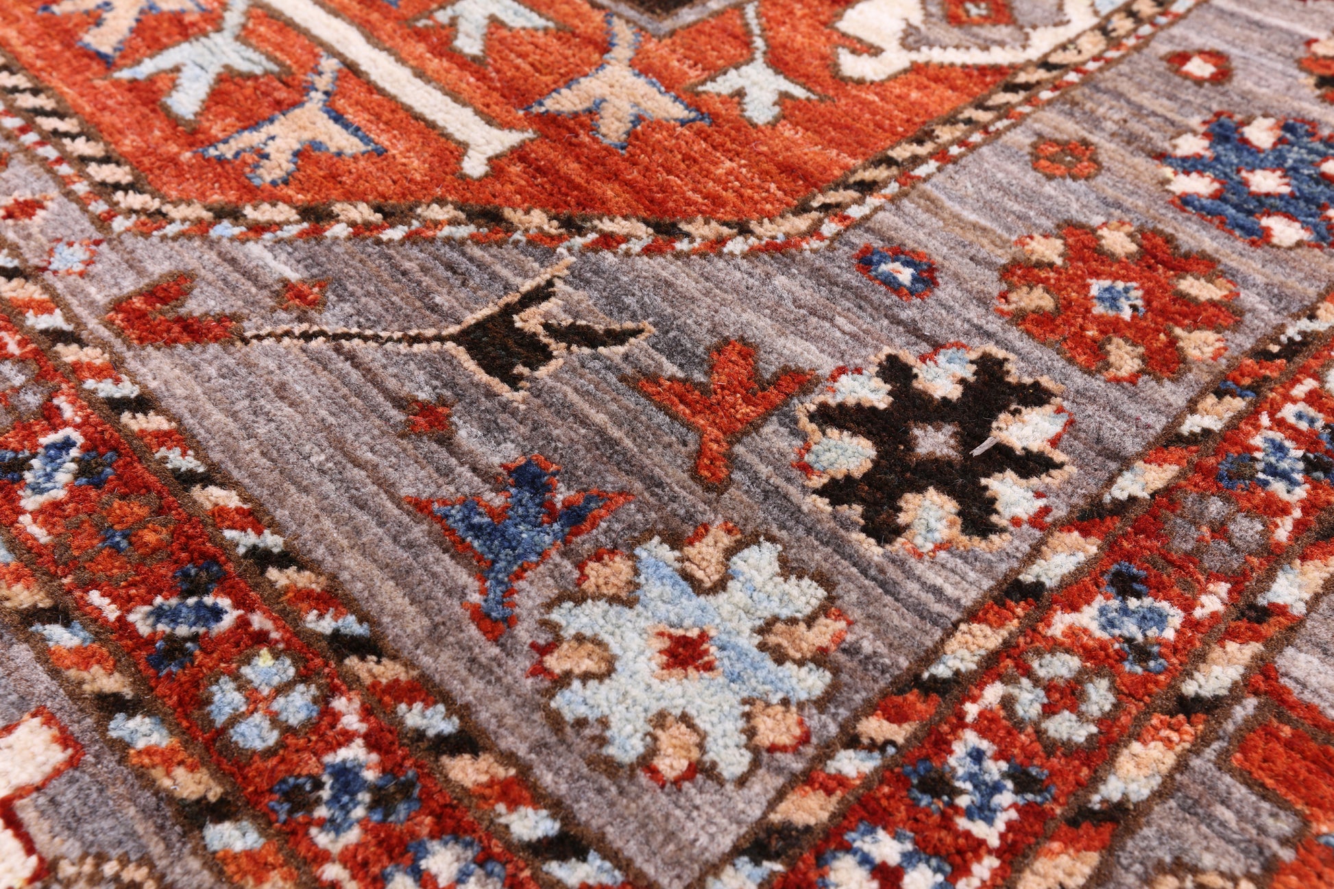 Turkmen Ersari Hand Knotted Wool Rug - 6' 2" X 8' 11" - Golden Nile
