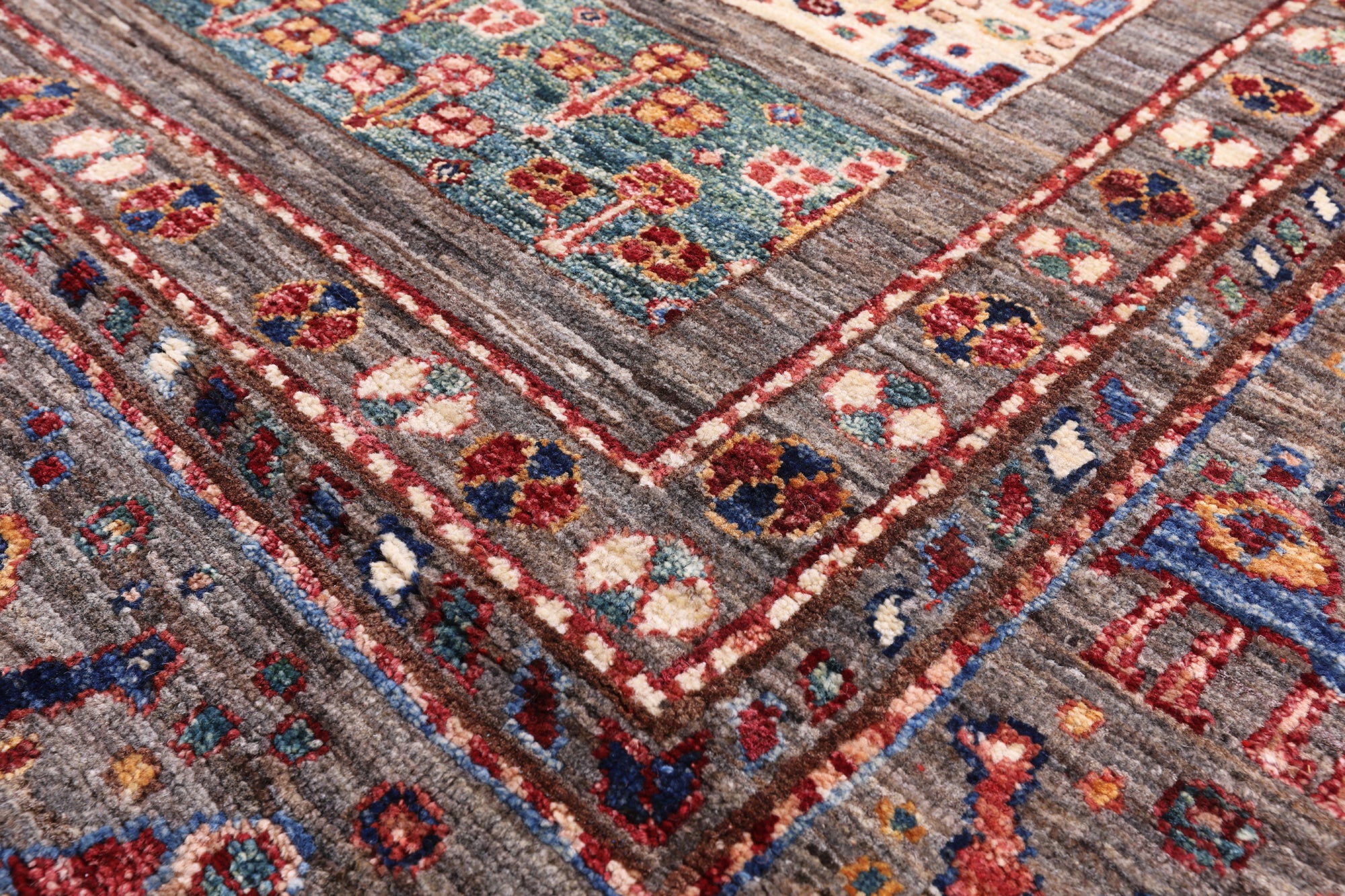 Persian Gabbeh Hand Knotted Wool Rug - 6' 11" X 9' 9" - Golden Nile