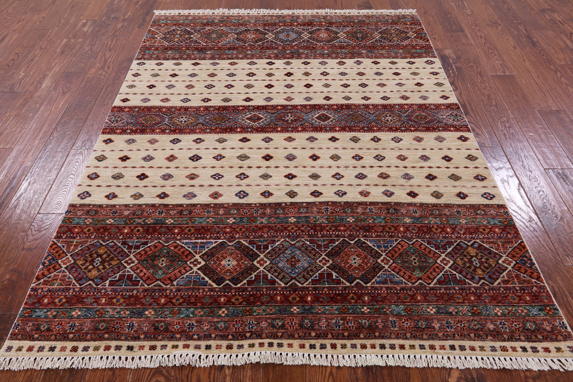 Ivory Khorjin Persian Gabbeh Hand Knotted Wool Rug - 5' 8" X 7' 8" - Golden Nile