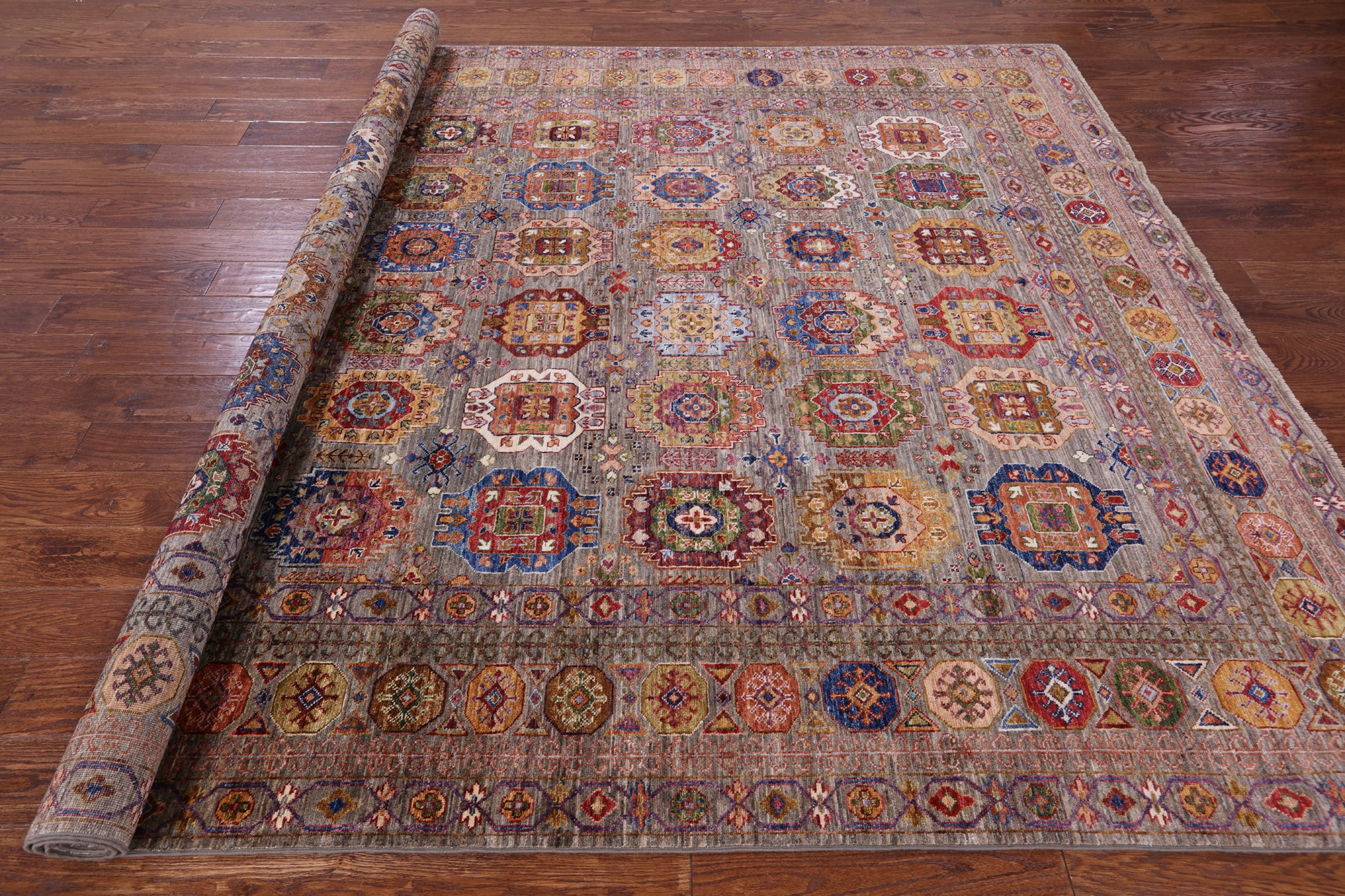 Turkmen Ersari Handmade Wool Rug - 7' 11" X 9' 11" - Golden Nile
