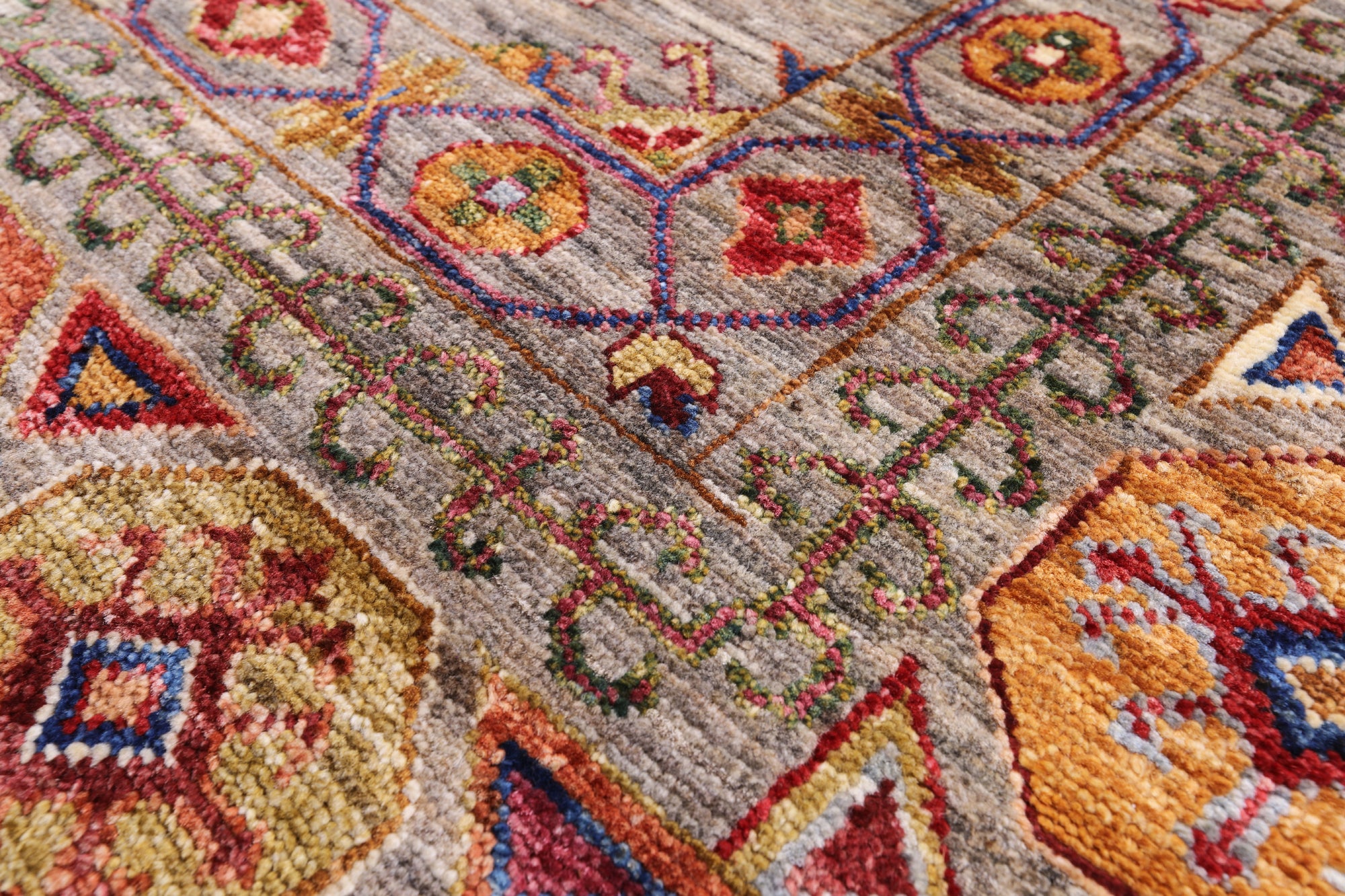 Turkmen Ersari Handmade Wool Rug - 7' 11" X 9' 11" - Golden Nile