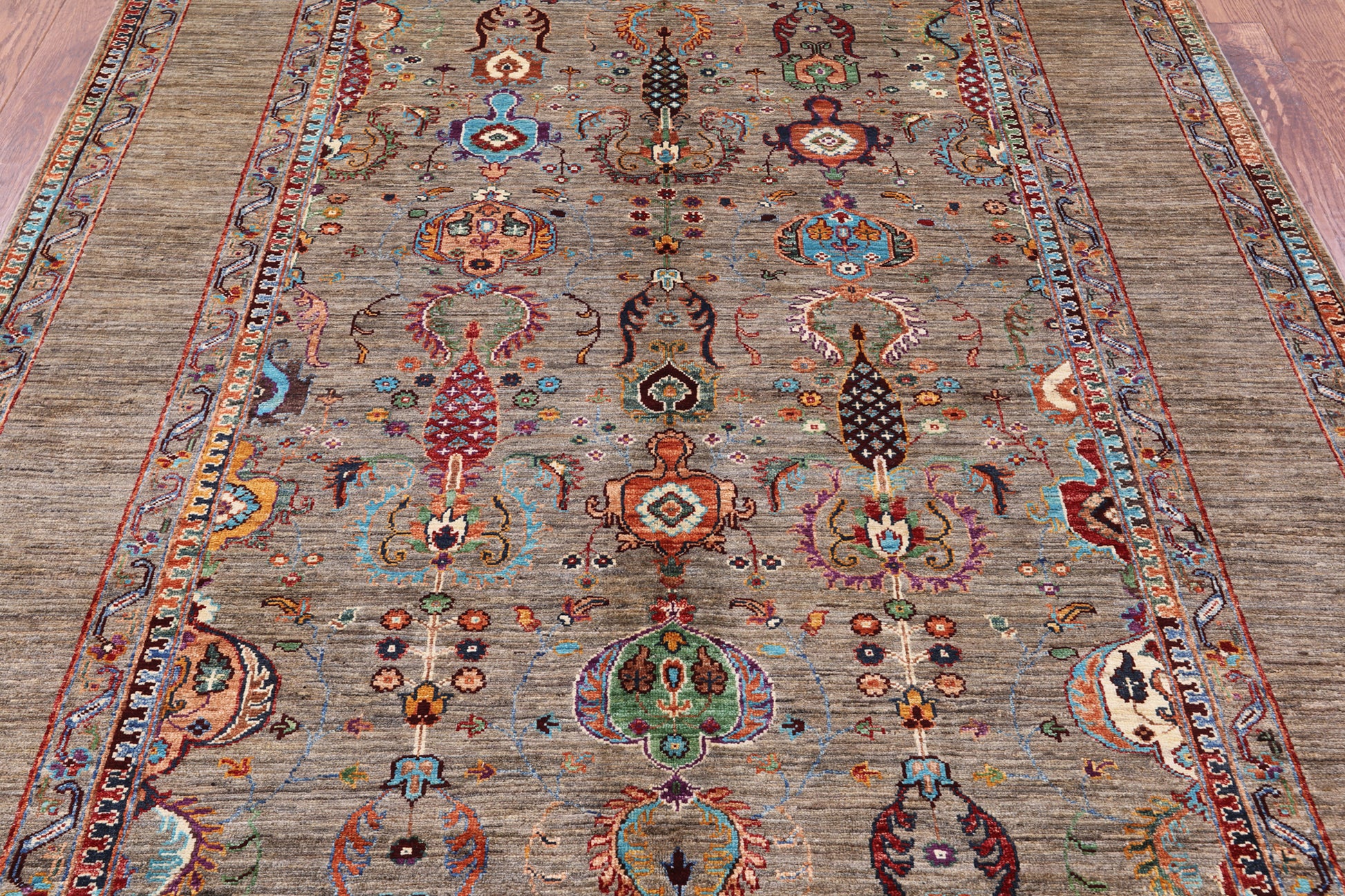 Peshawar Hand Knotted Wool Rug - 5' 8" X 7' 10" - Golden Nile
