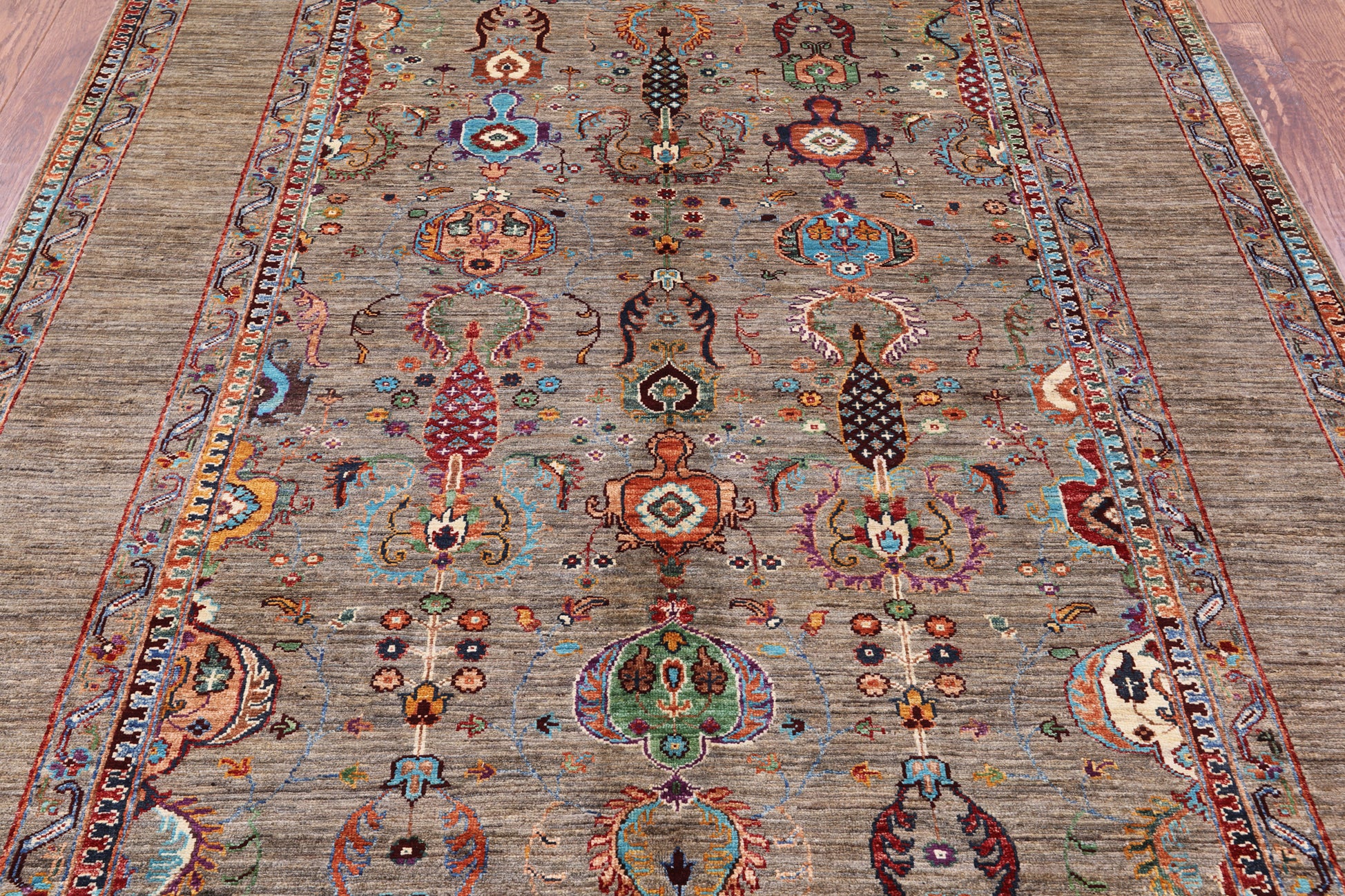 Peshawar Hand Knotted Wool Rug - 5' 8" X 7' 10" - Golden Nile