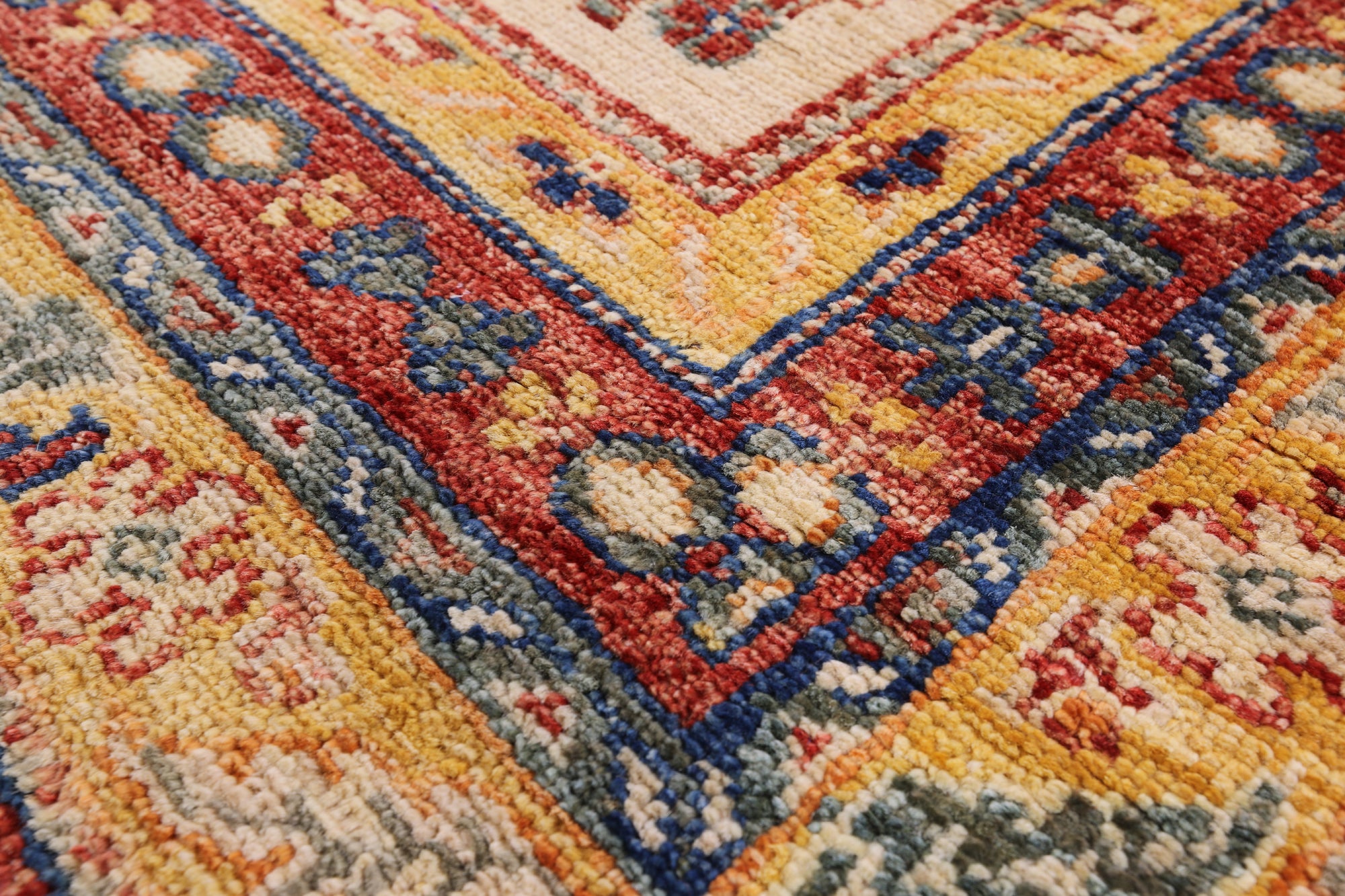 Red Garden Design Persian Hand Knotted Wool Runner Rug - 2' 11" X 9' 8" - Golden Nile