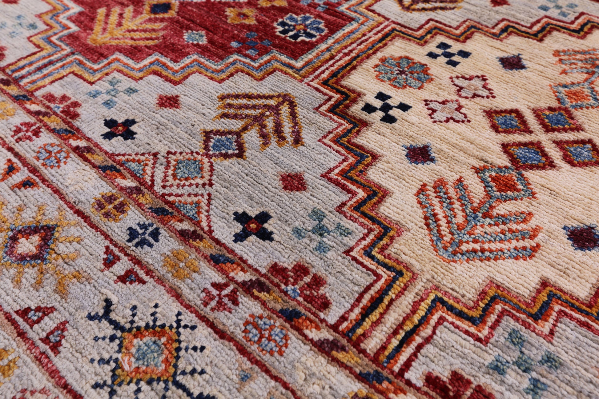 Khorjin Persian Gabbeh Hand Knotted Wool Rug - 6' 6" X 8' 2" - Golden Nile