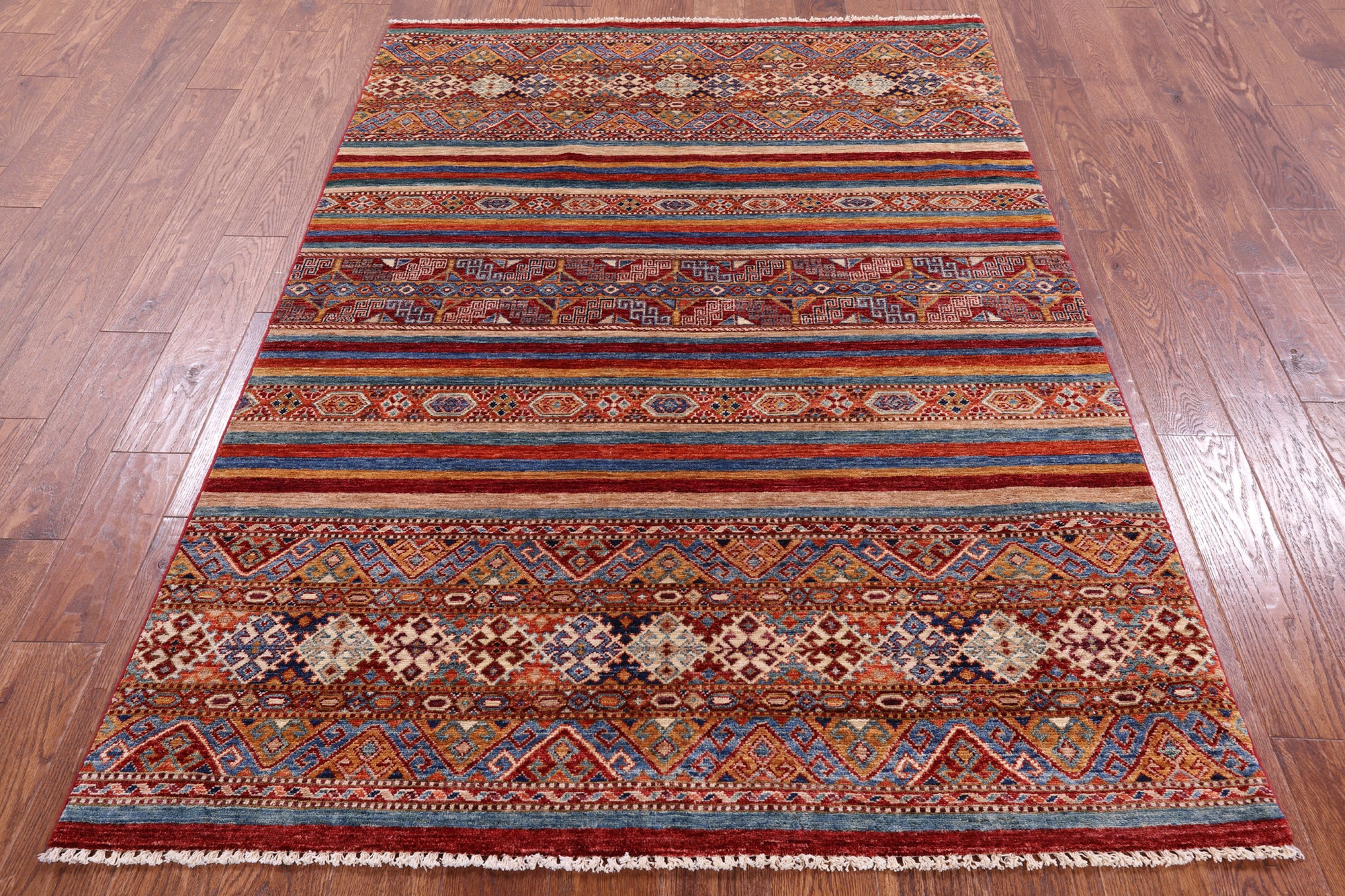 Khorjin Persian Gabbeh Handmade Wool Rug - 4' 9" X 6' 10" - Golden Nile