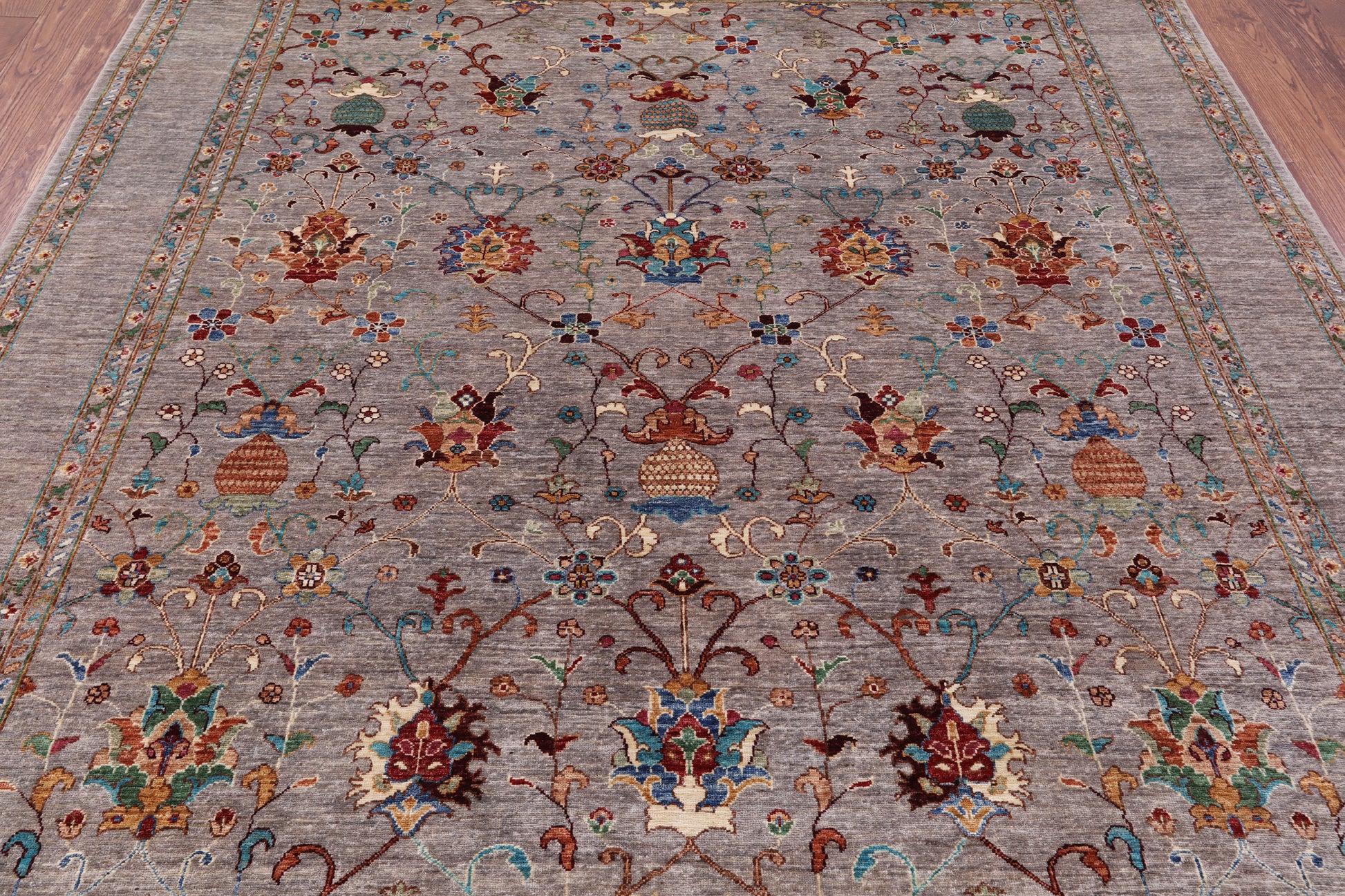 Peshawar Hand Knotted Wool Rug - 8' 0" X 9' 6" - Golden Nile
