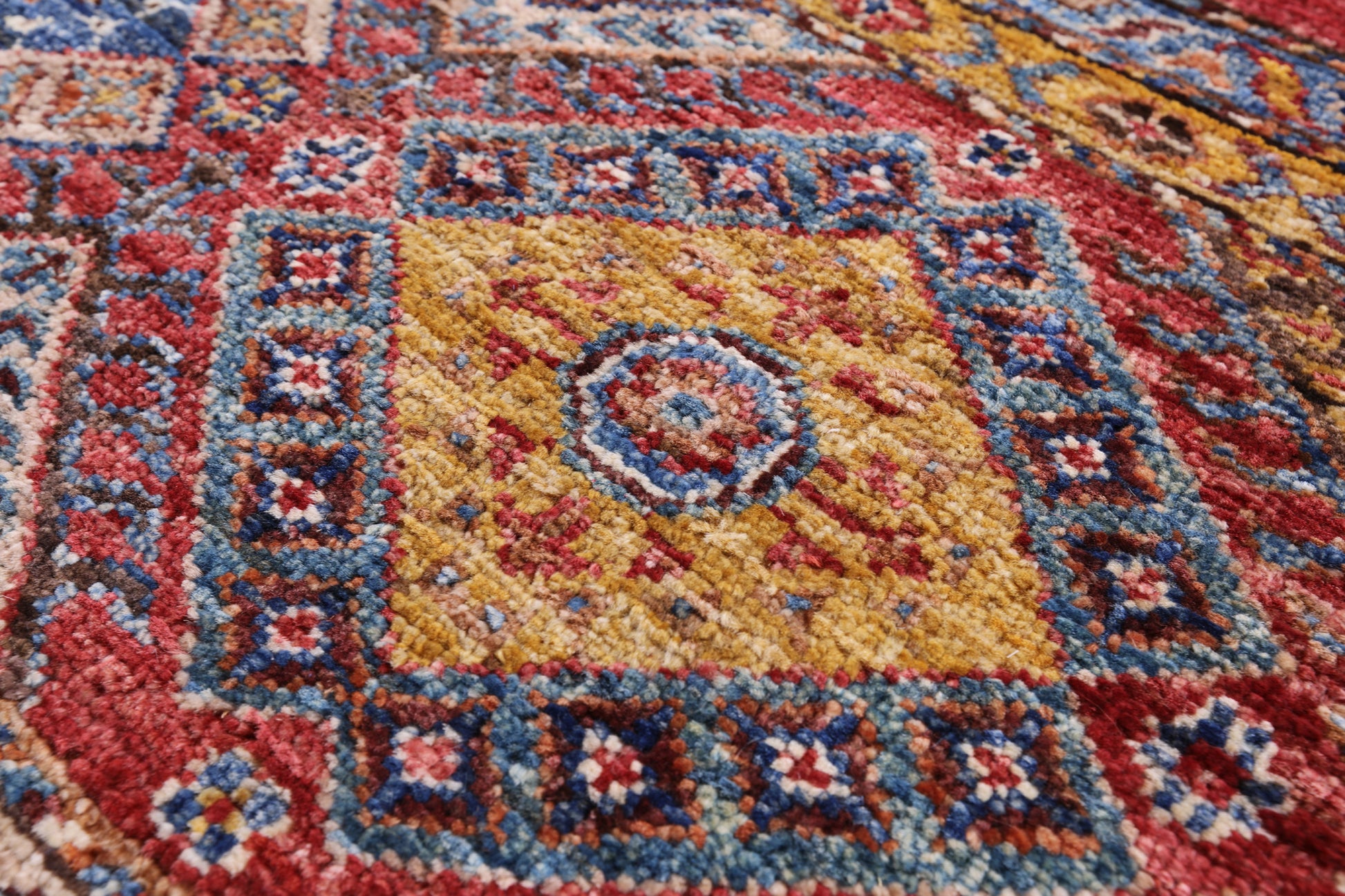 Khorjin Persian Gabbeh Hand Knotted Wool Rug - 3' 10" X 5' 2" - Golden Nile