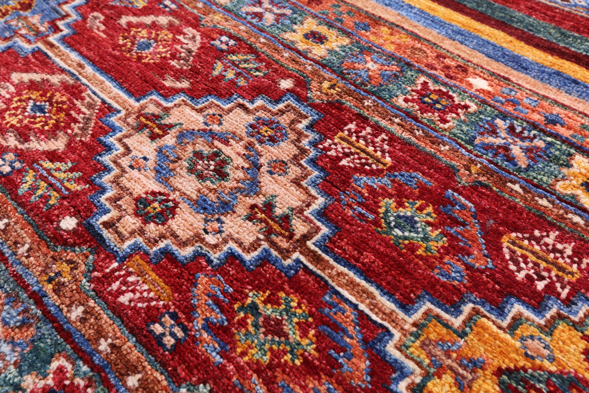 Khorjin Persian Gabbeh Hand Knotted Wool Rug - 4' 0" X 5' 9" - Golden Nile