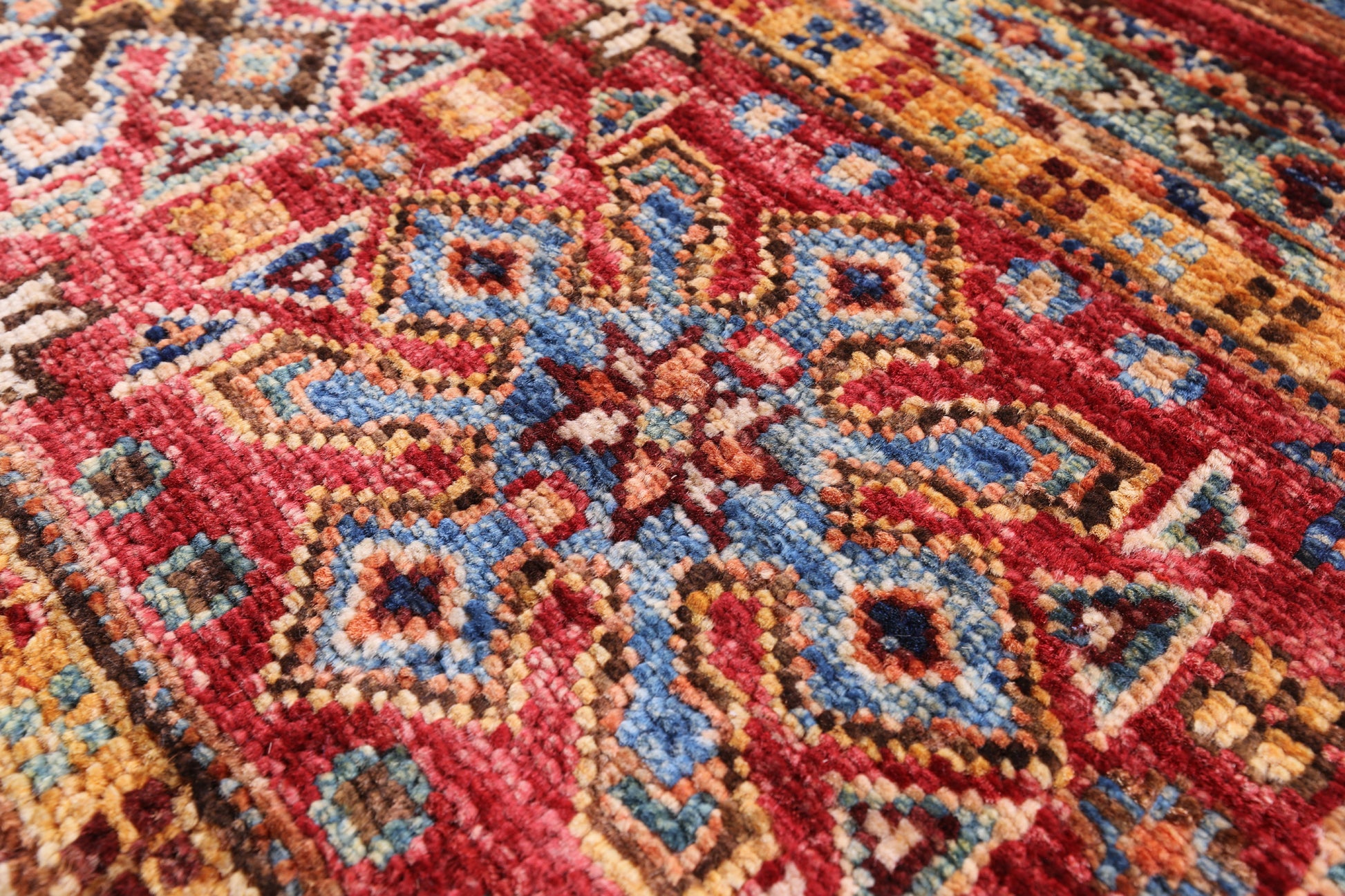 Khorjin Persian Gabbeh Handmade Wool Rug - 3' 3" X 5' 1" - Golden Nile