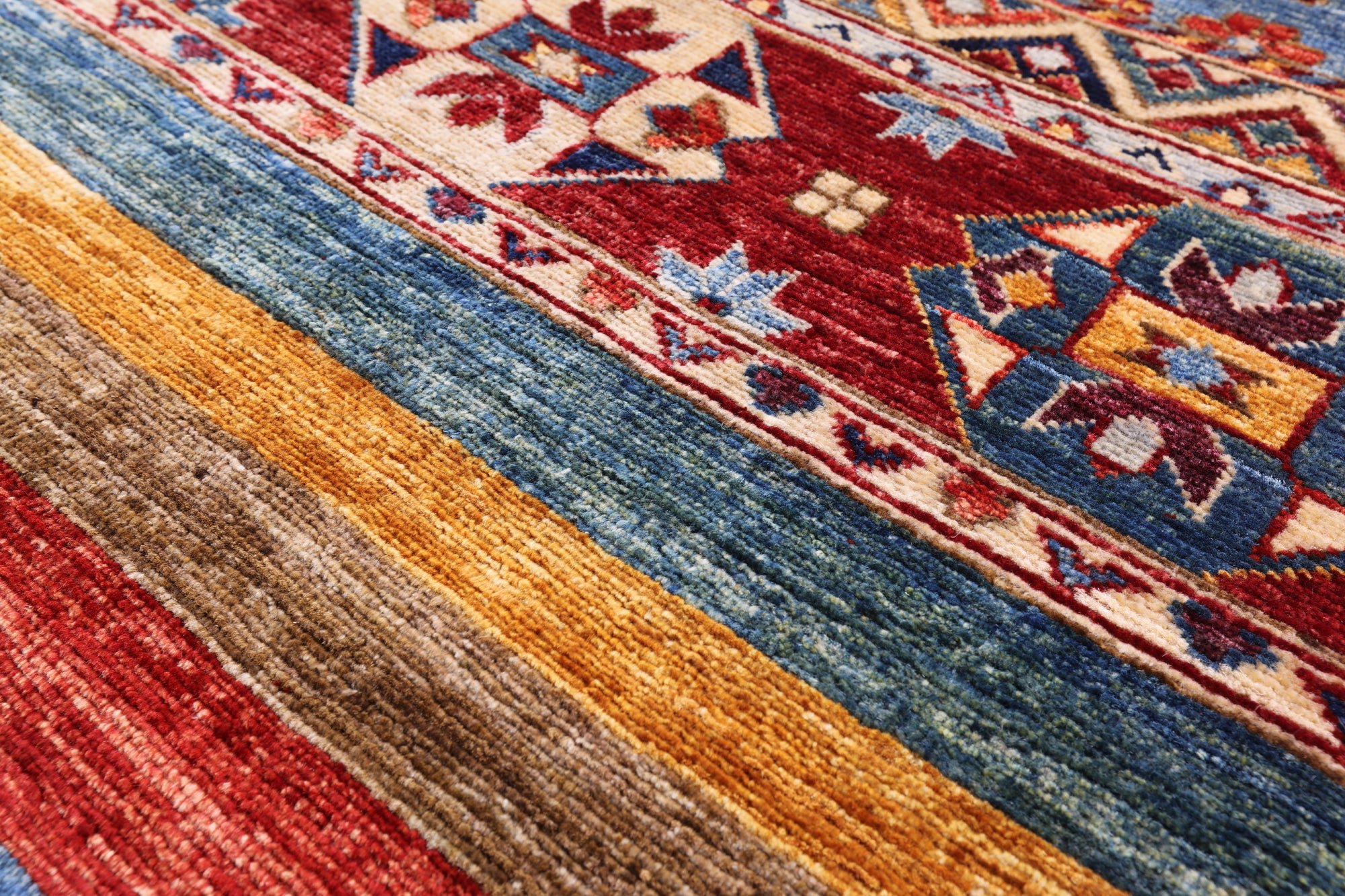 Khorjin Persian Gabbeh Hand Knotted Wool Rug - 2' 7" X 4' 0" - Golden Nile