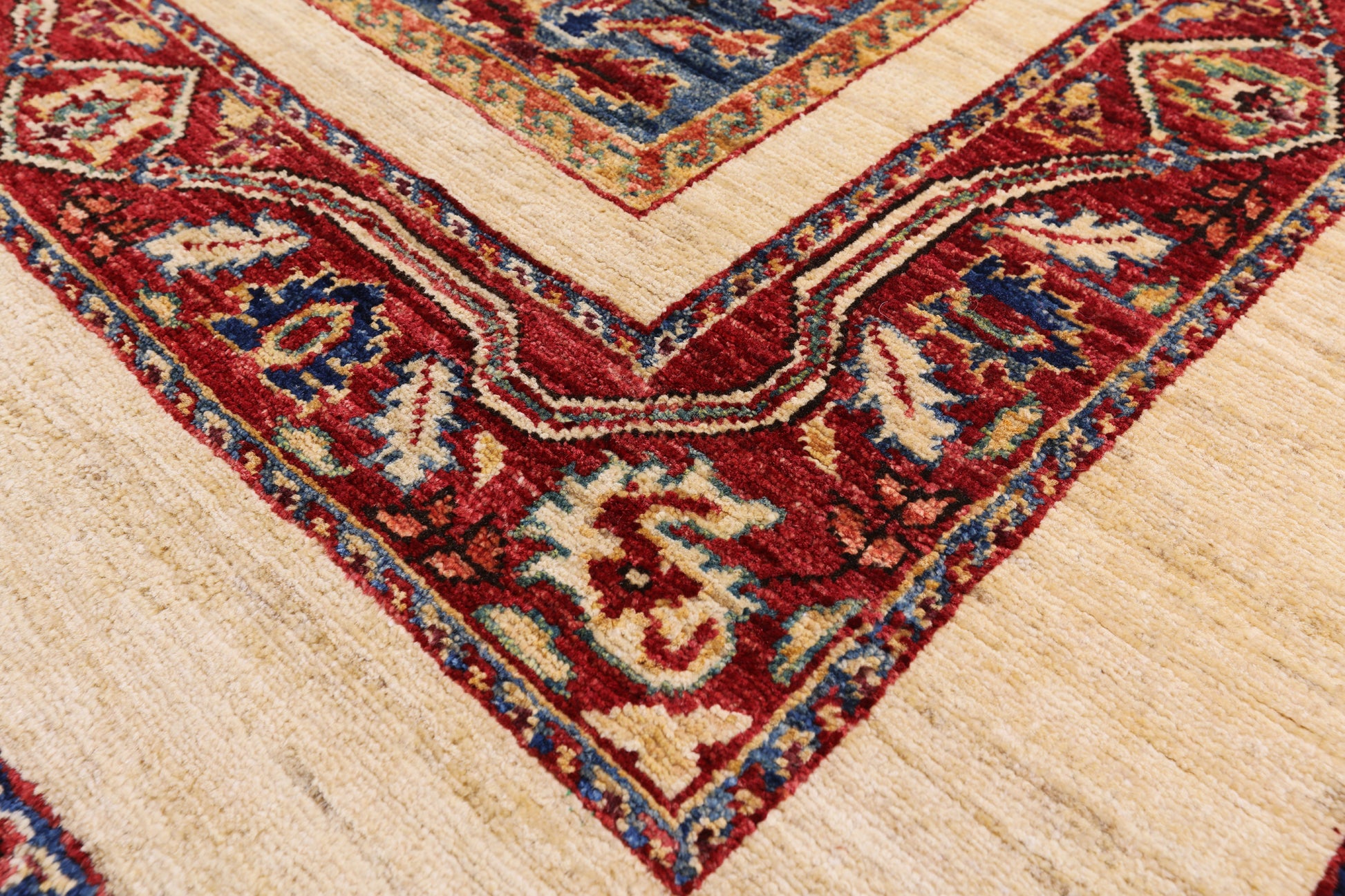 Ivory Garden Design Persian Hand Knotted Wool Rug - 4' 10" X 6' 7" - Golden Nile