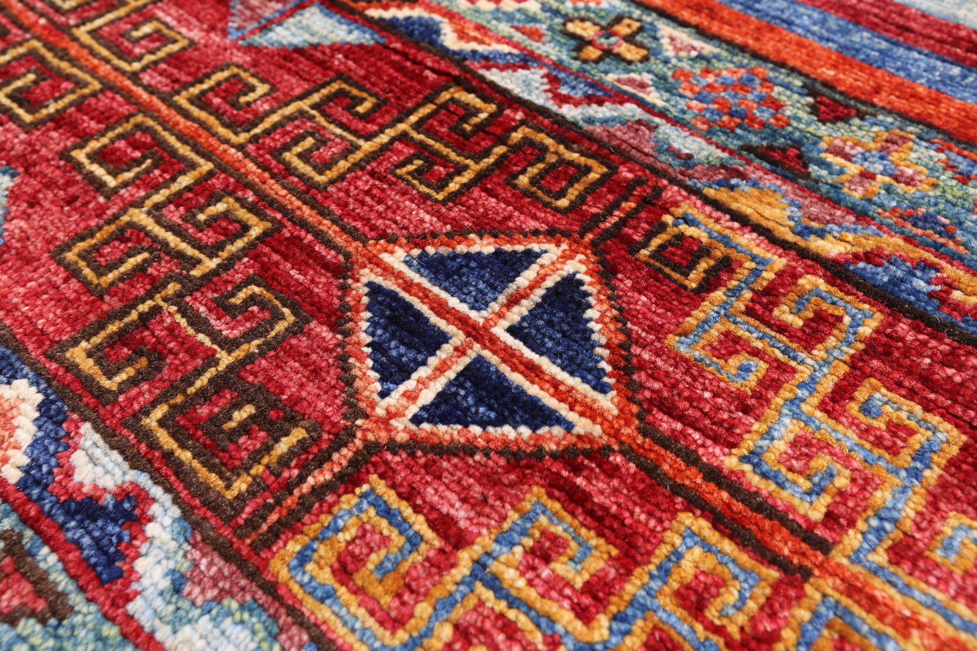 Khorjin Persian Gabbeh Handmade Wool Rug - 3' 2" X 4' 11" - Golden Nile