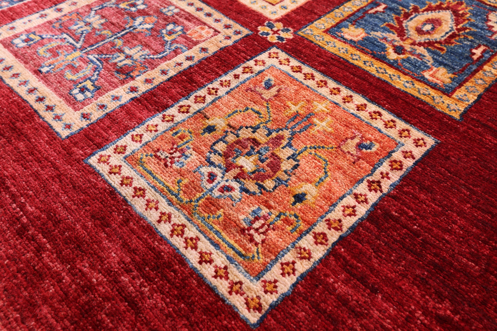 Red Garden Design Persian Hand Knotted Wool Rug - 6' 9" X 10' 1" - Golden Nile