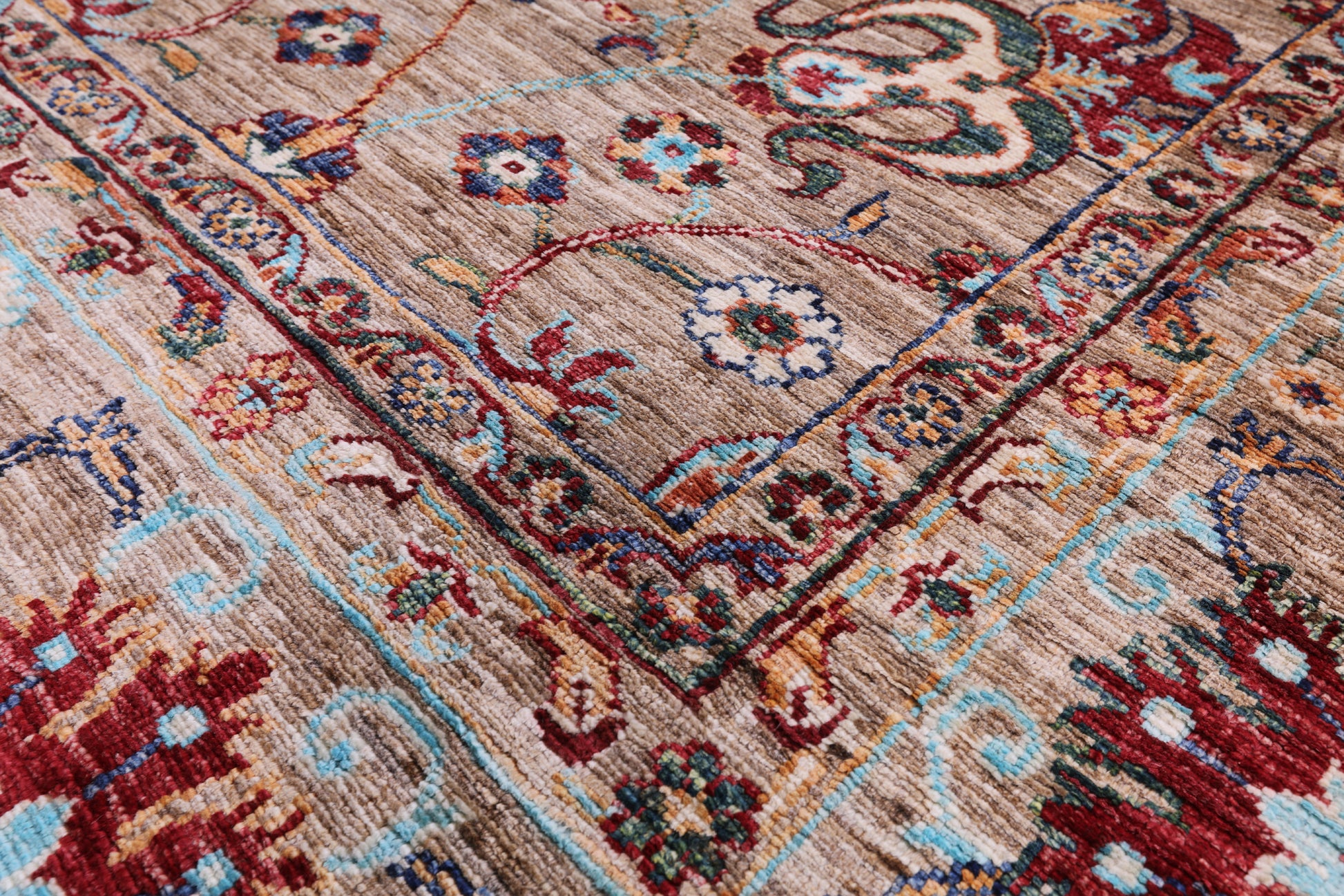 Peshawar Hand Knotted Wool Rug - 9' 1" X 11' 9" - Golden Nile