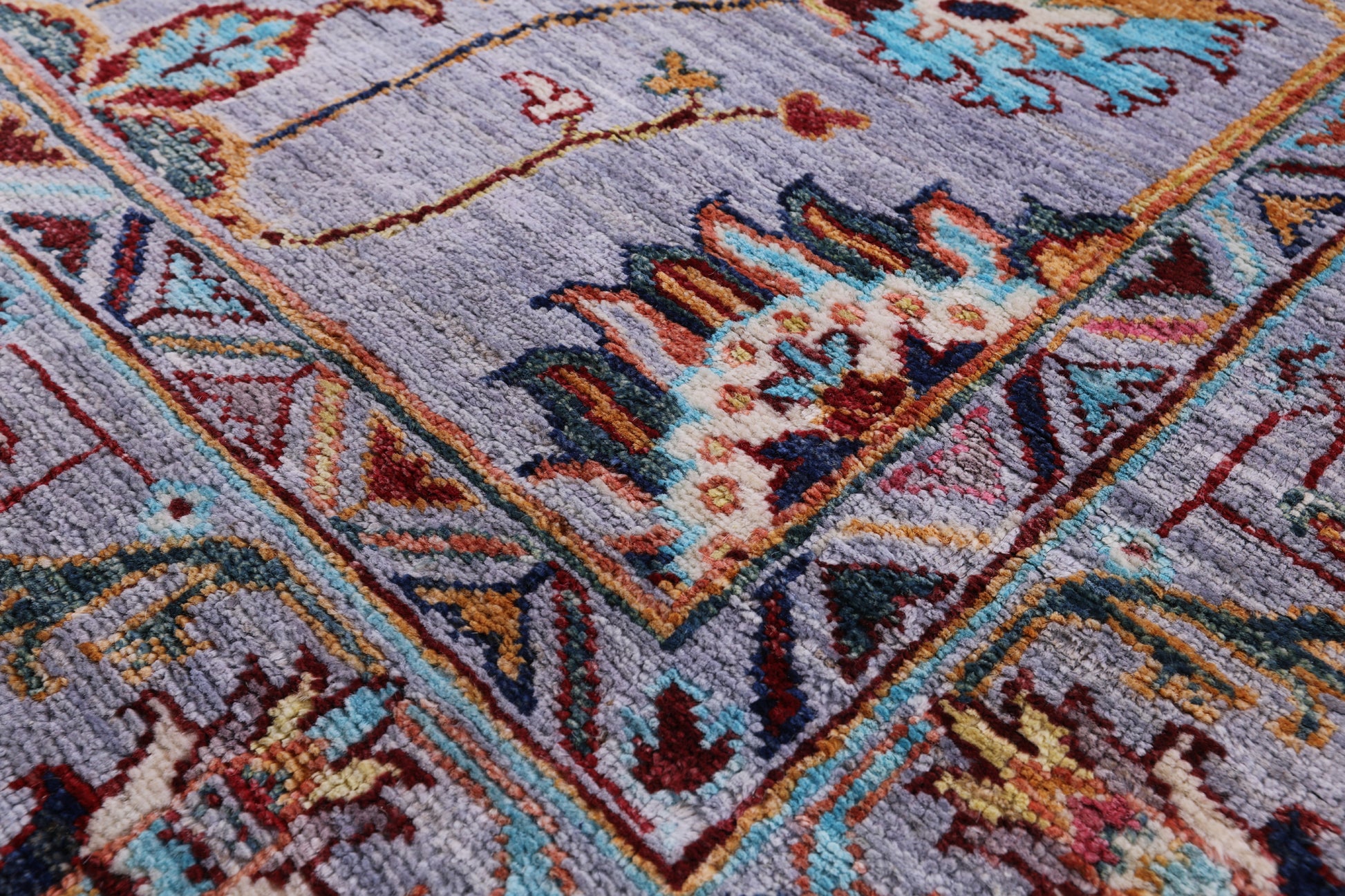 Peshawar Hand Knotted Wool Rug - 5' 8" X 7' 8" - Golden Nile