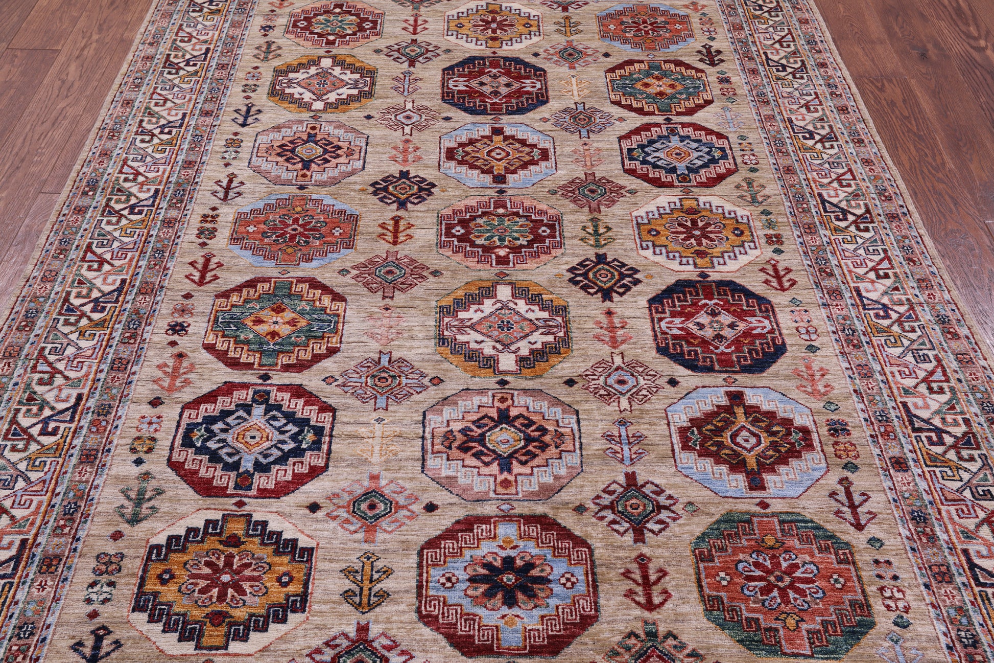 Turkmen Ersari Hand Knotted Wool Rug - 5' 8" X 7' 9" - Golden Nile