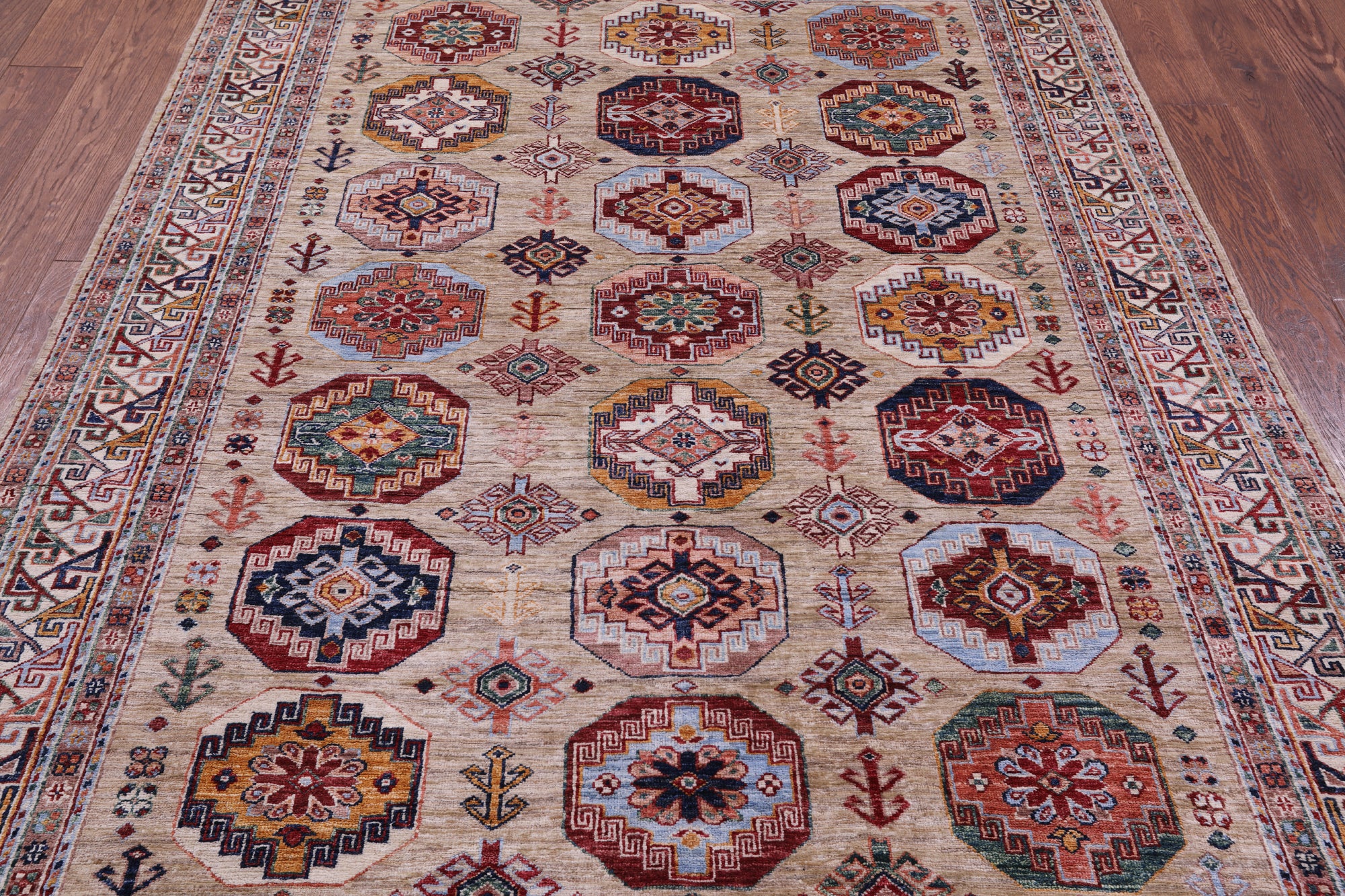 Turkmen Ersari Hand Knotted Wool Rug - 5' 8" X 7' 9" - Golden Nile