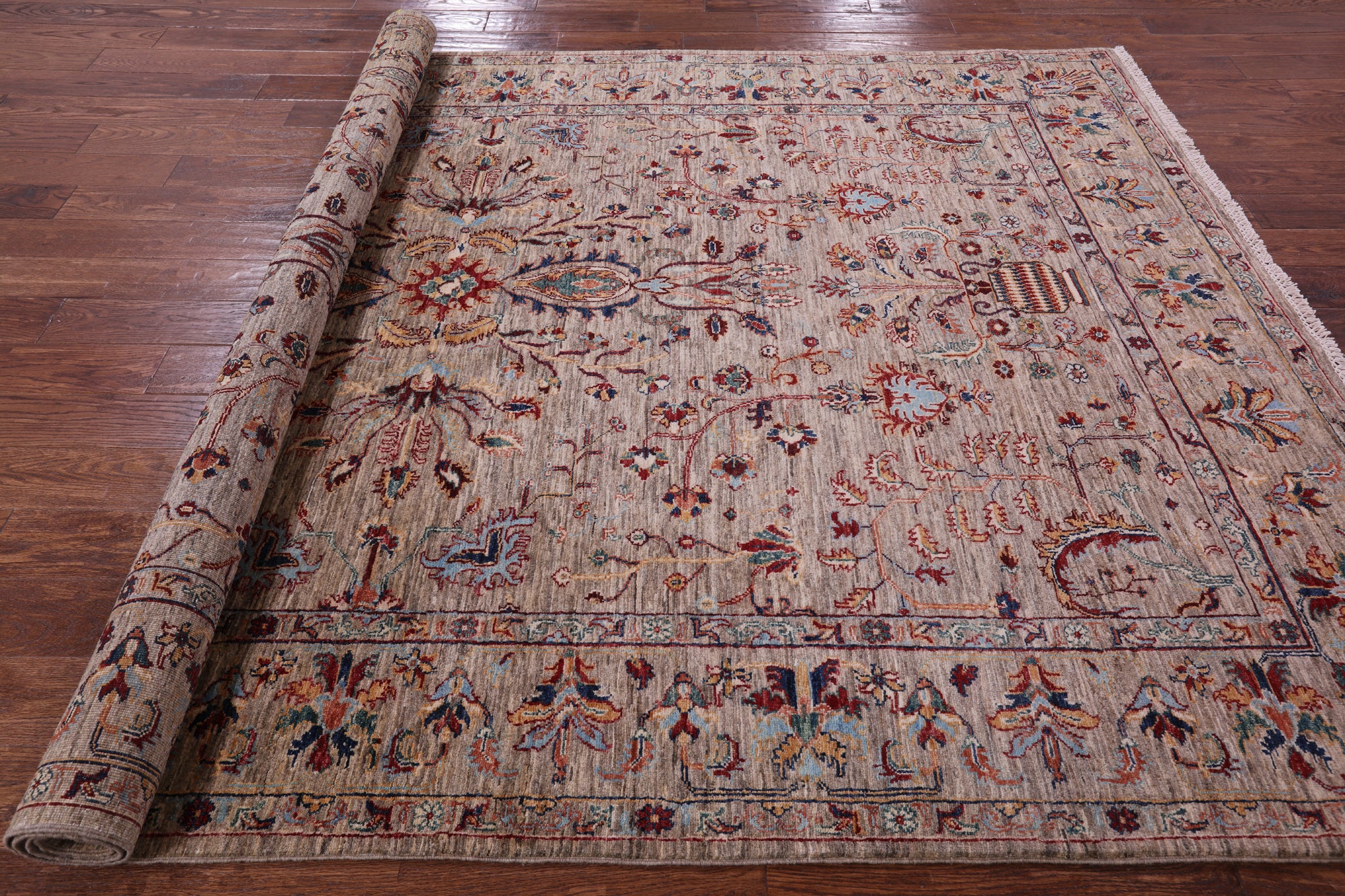 Peshawar Hand Knotted Wool Rug - 6' 9" X 9' 10" - Golden Nile