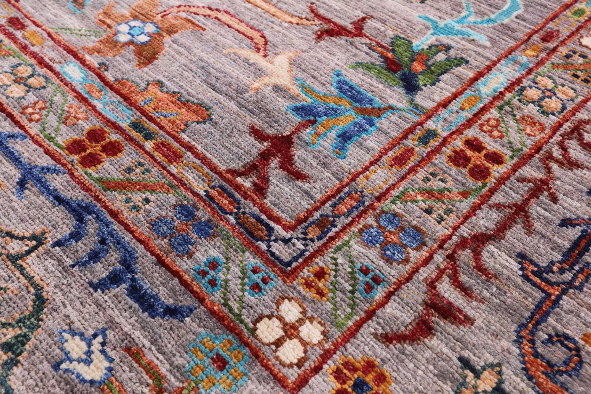 Peshawar Hand Knotted Wool Rug - 5' 8" X 7' 10" - Golden Nile