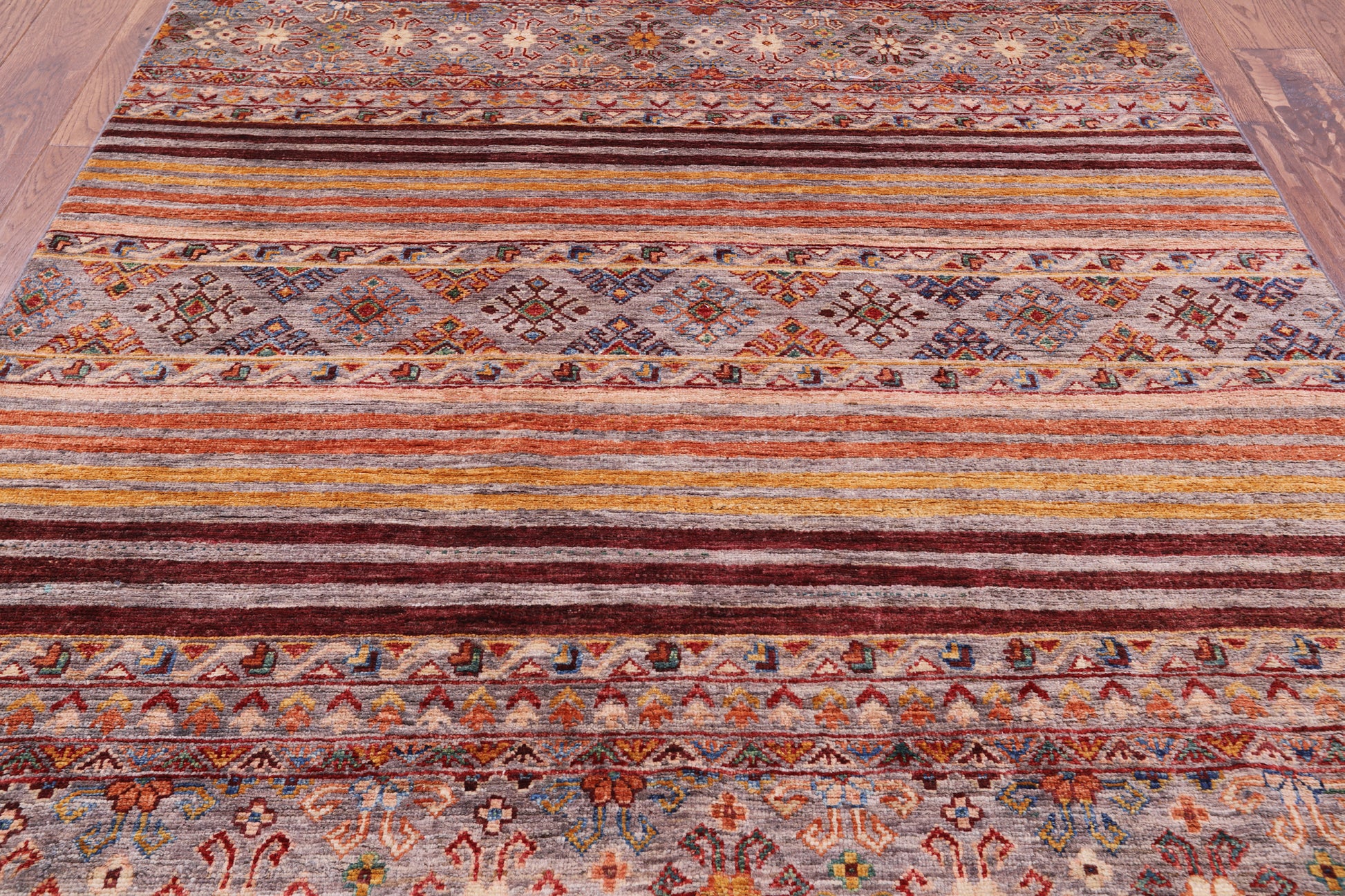 Khorjin Persian Gabbeh Hand Knotted Wool Rug - 5' 0" X 6' 10" - Golden Nile