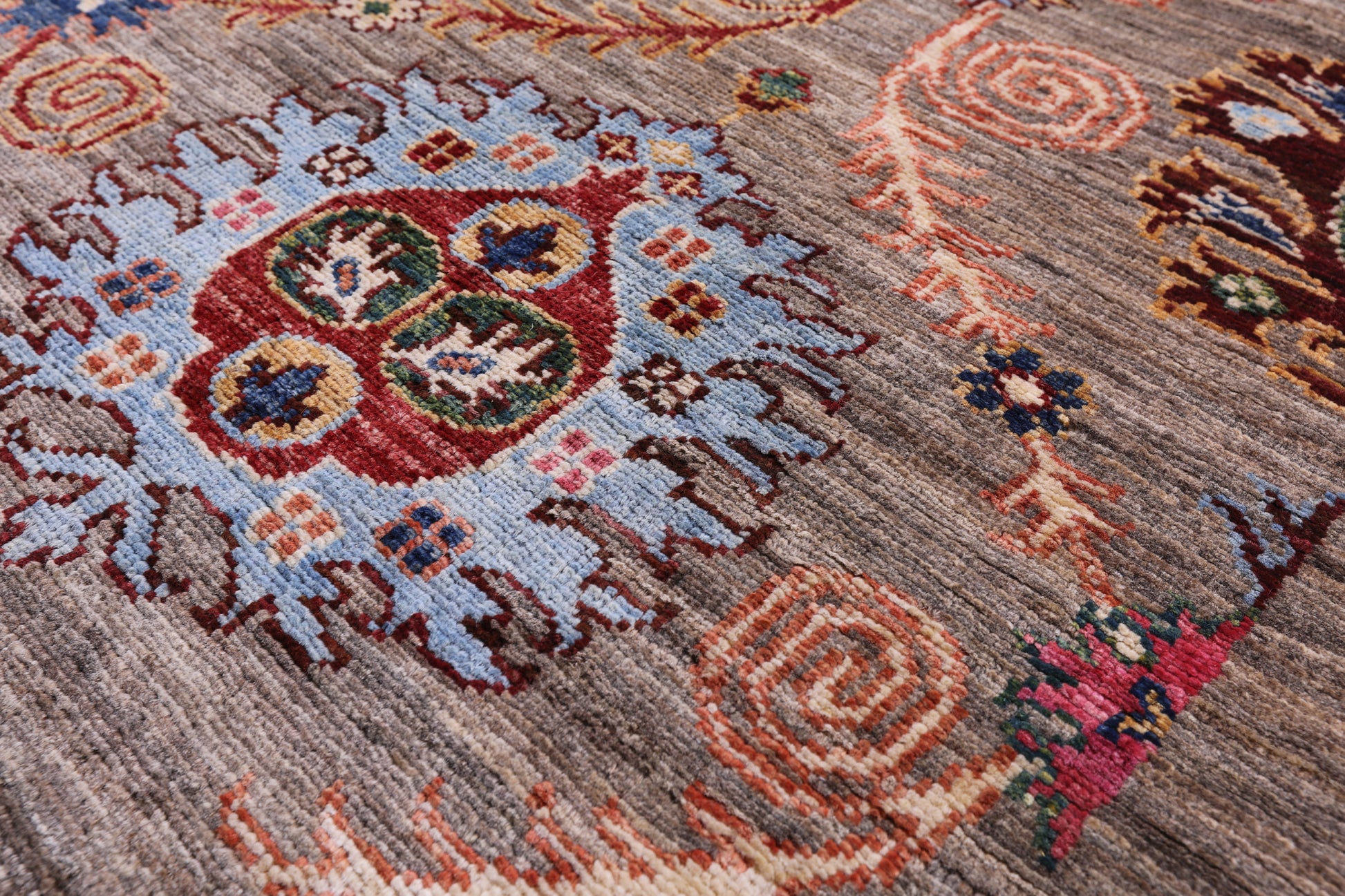 Peshawar Hand Knotted Wool Rug - 5' 1" X 6' 6" - Golden Nile