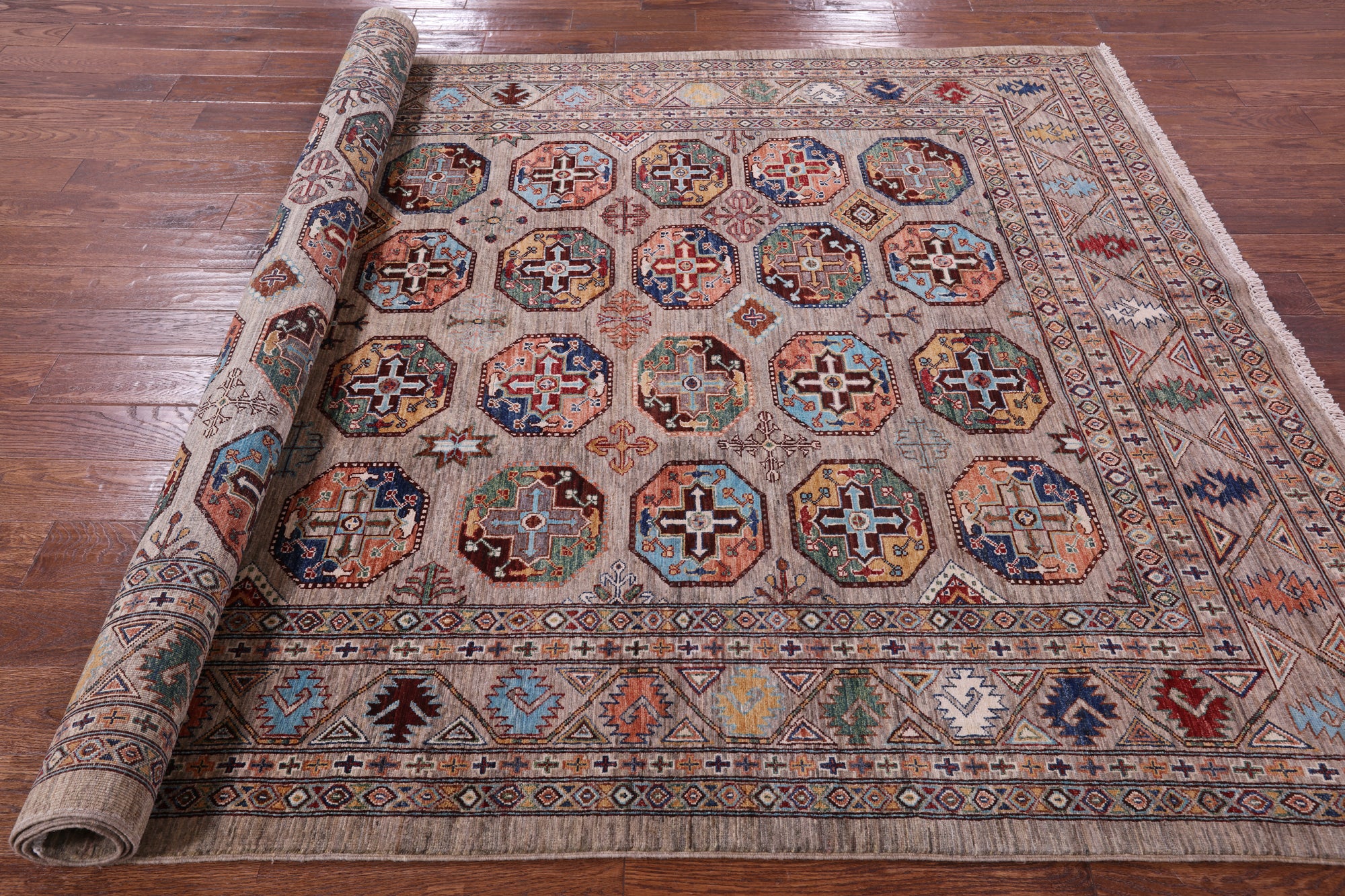 Turkmen Ersari Hand Knotted Wool Rug - 6' 8" X 9' 8" - Golden Nile