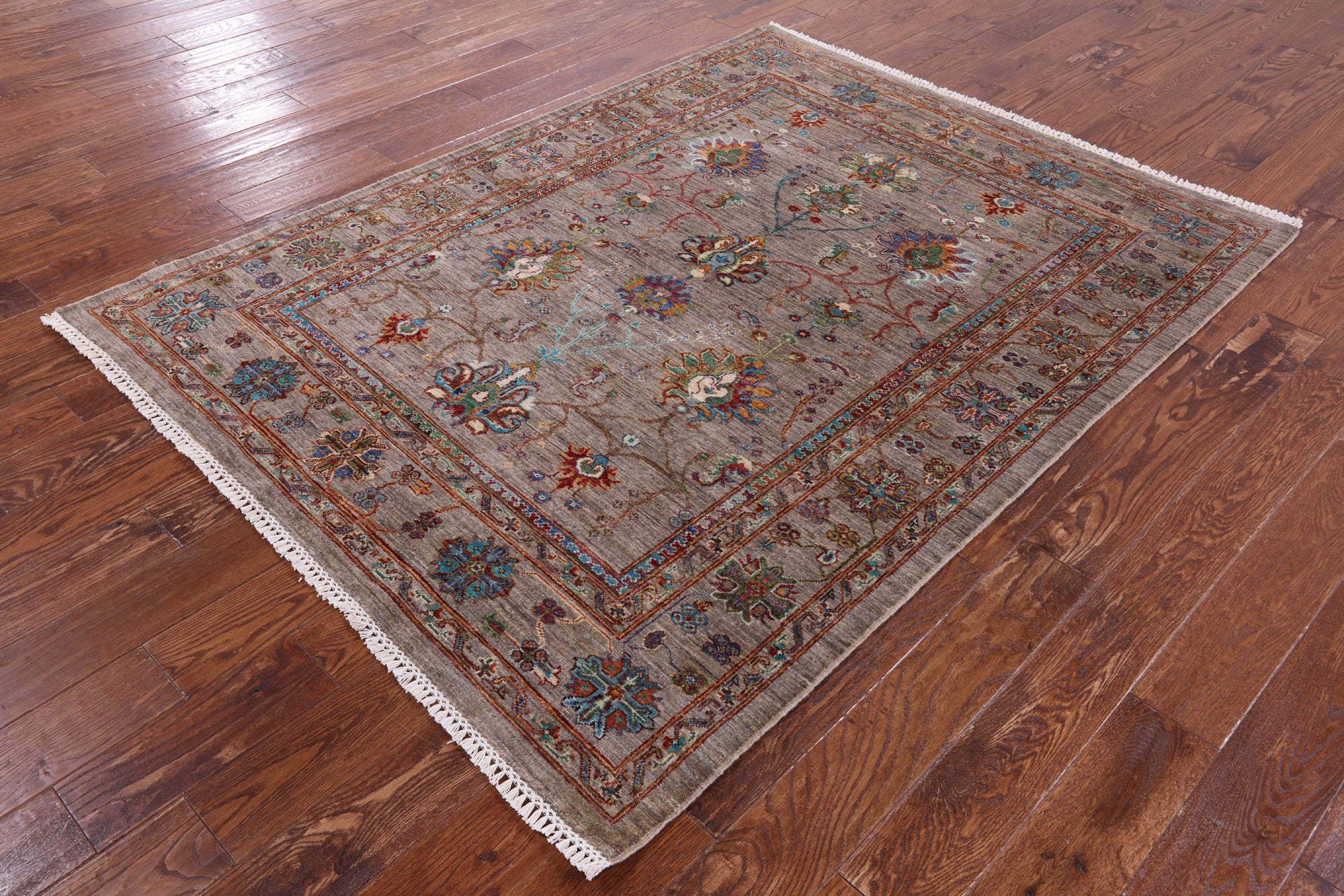 Peshawar Hand Knotted Wool Rug - 5' 2" X 6' 9" - Golden Nile