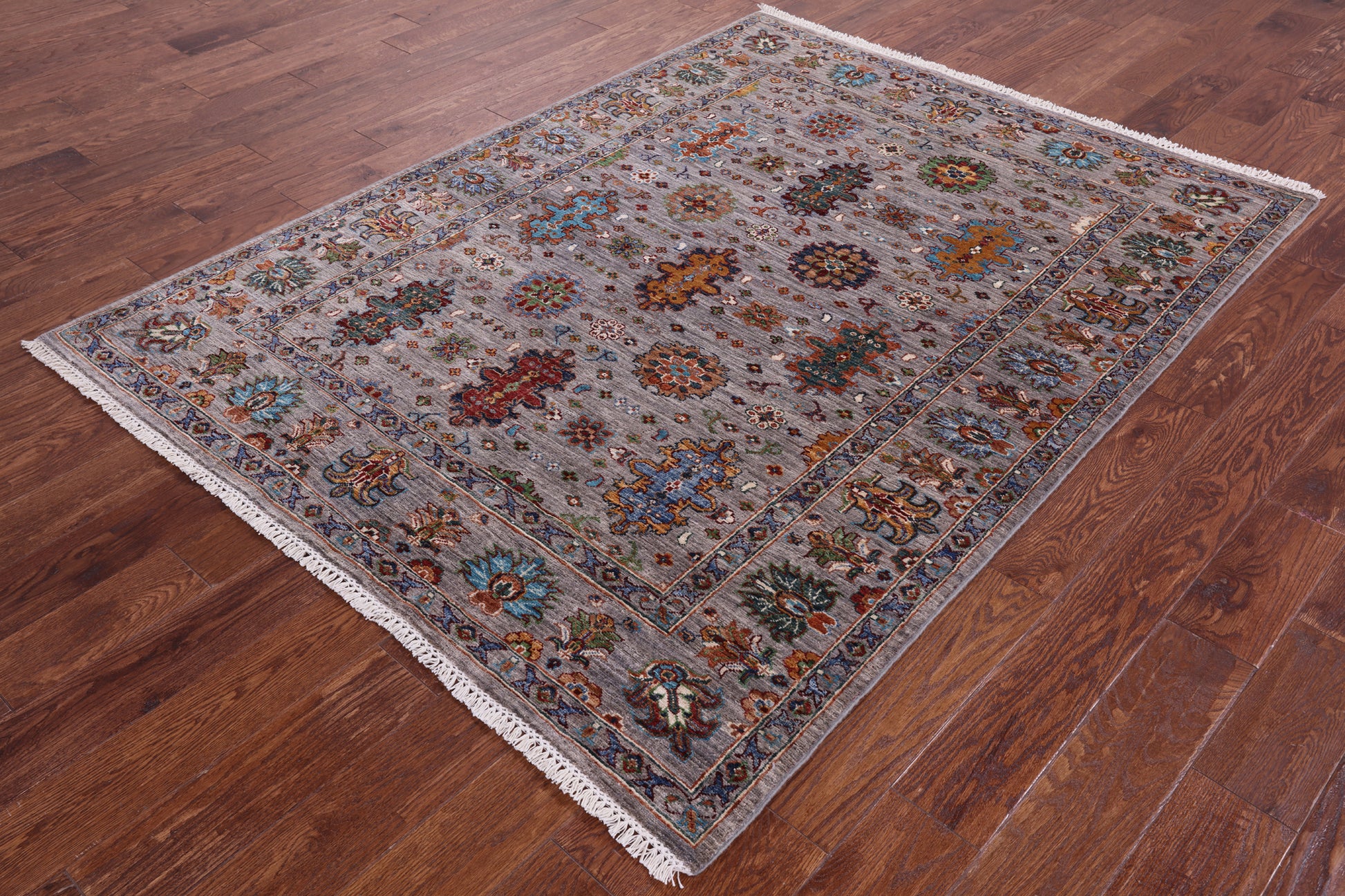 Peshawar Hand Knotted Wool Rug - 5' 1" X 6' 9" - Golden Nile