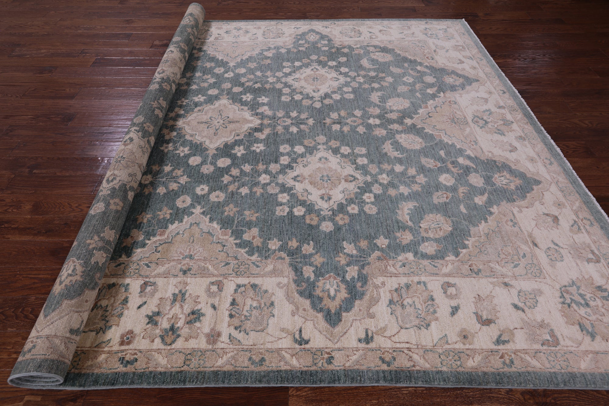 Green Peshawar Hand Knotted Wool Rug - 8' 10" X 11' 5" - Golden Nile