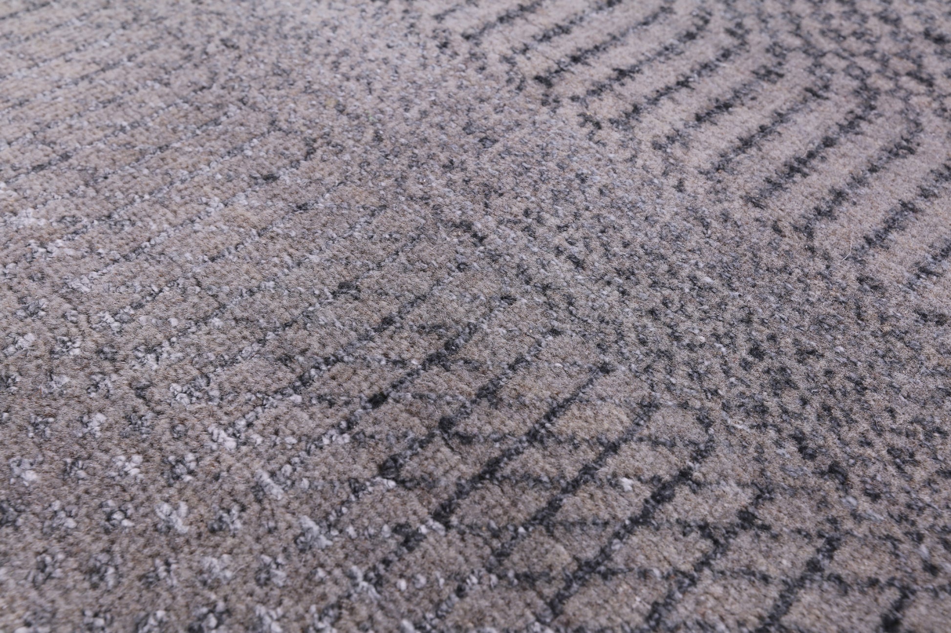 Savannah Grass Hand Knotted Wool & Silk Rug - 6' 0" X 9' 1" - Golden Nile