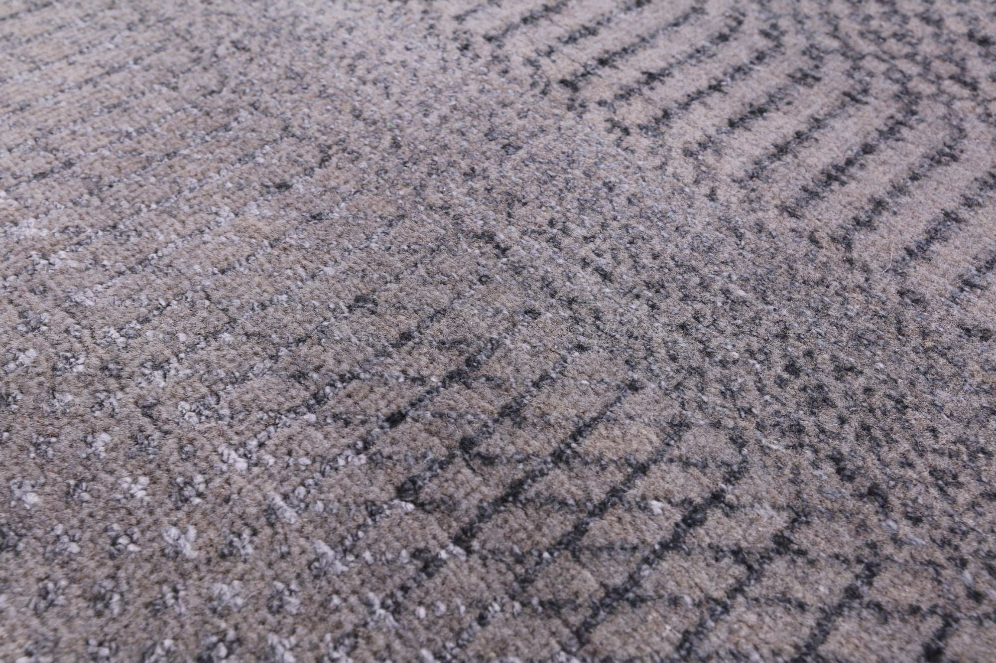 Savannah Grass Hand Knotted Wool & Silk Rug - 6' 0" X 9' 1" - Golden Nile