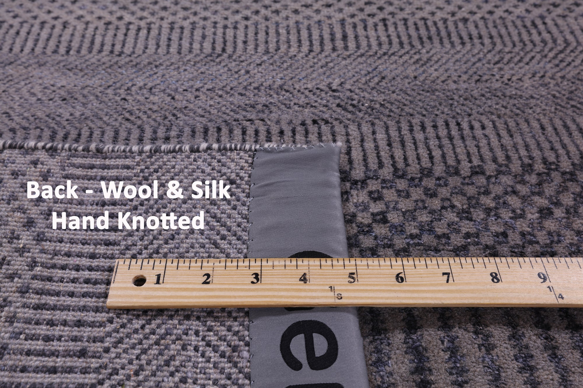 Savannah Grass Hand Knotted Wool & Silk Rug - 5' 1" X 7' 3" - Golden Nile