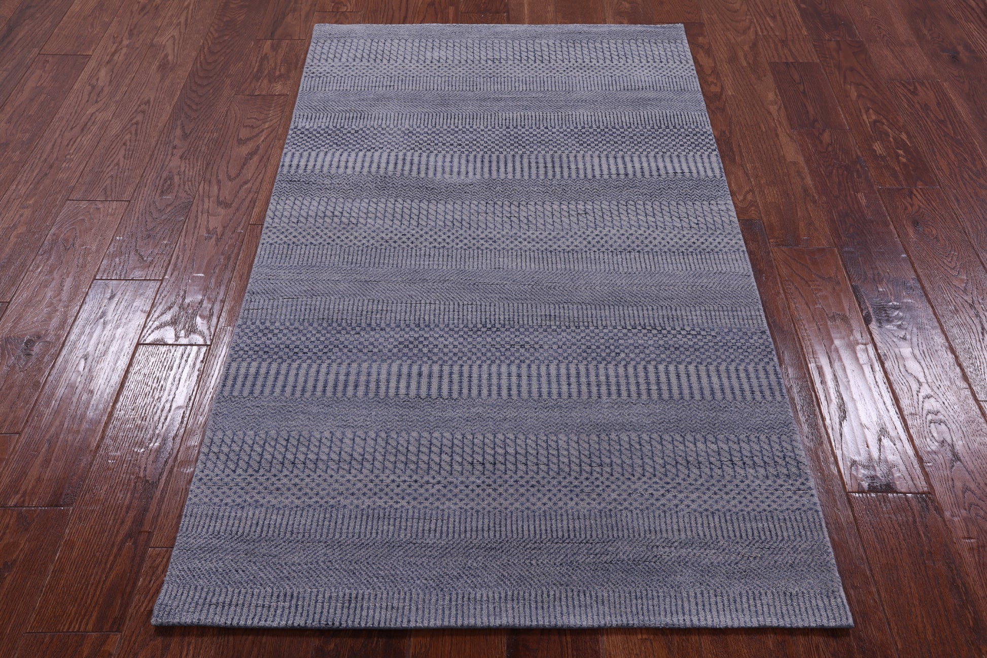 Grey Savannah Grass Hand Knotted Wool & Silk Rug - 3' 1" X 5' 2" - Golden Nile