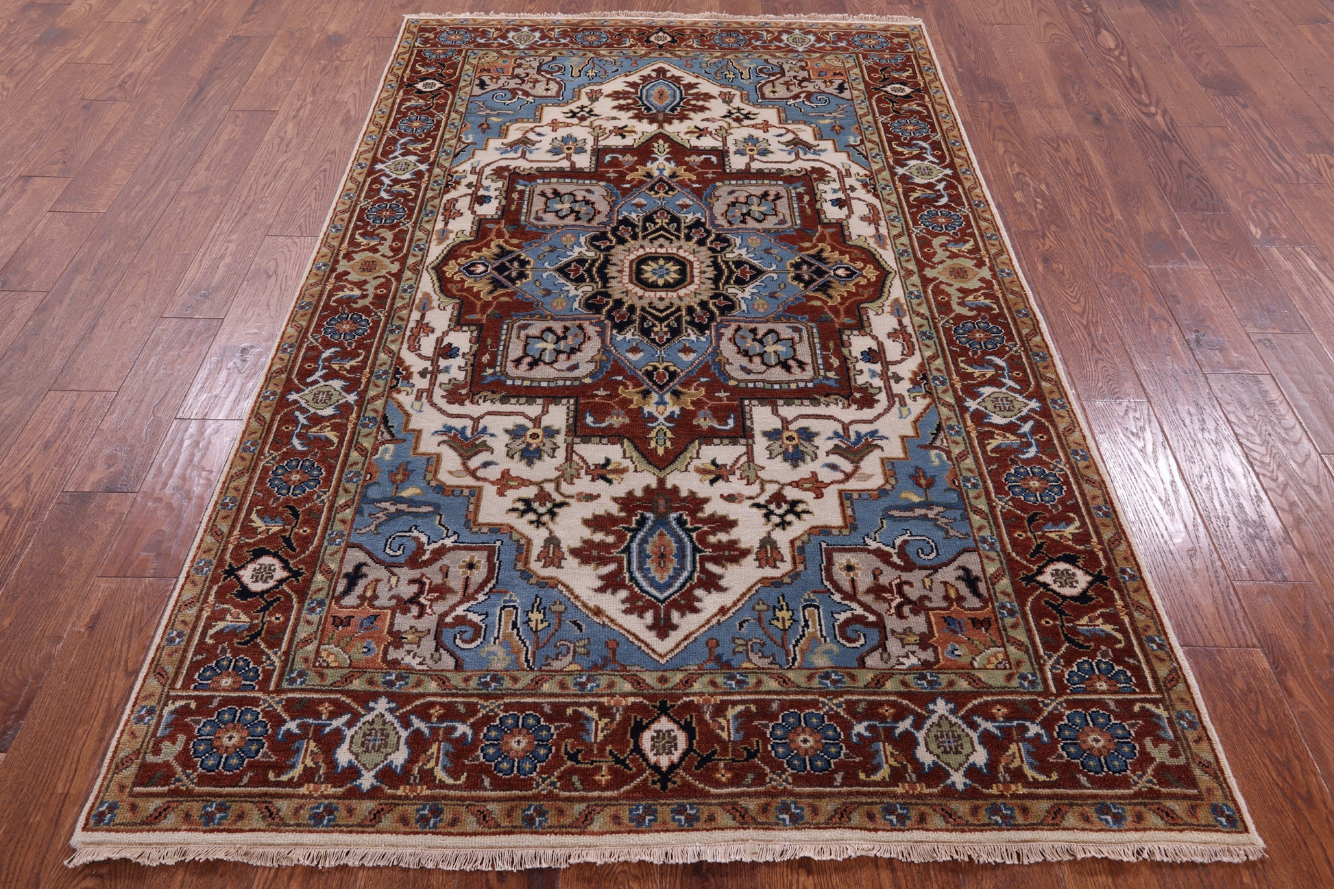 Ivory Geometric Heriz Serapi Hand Knotted Wool Rug - 5' 0" X 8' 0" - Golden Nile